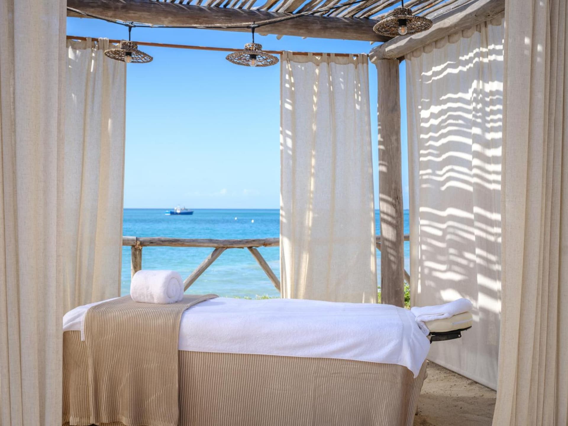 Soho Beach House Canouan - Photo 40