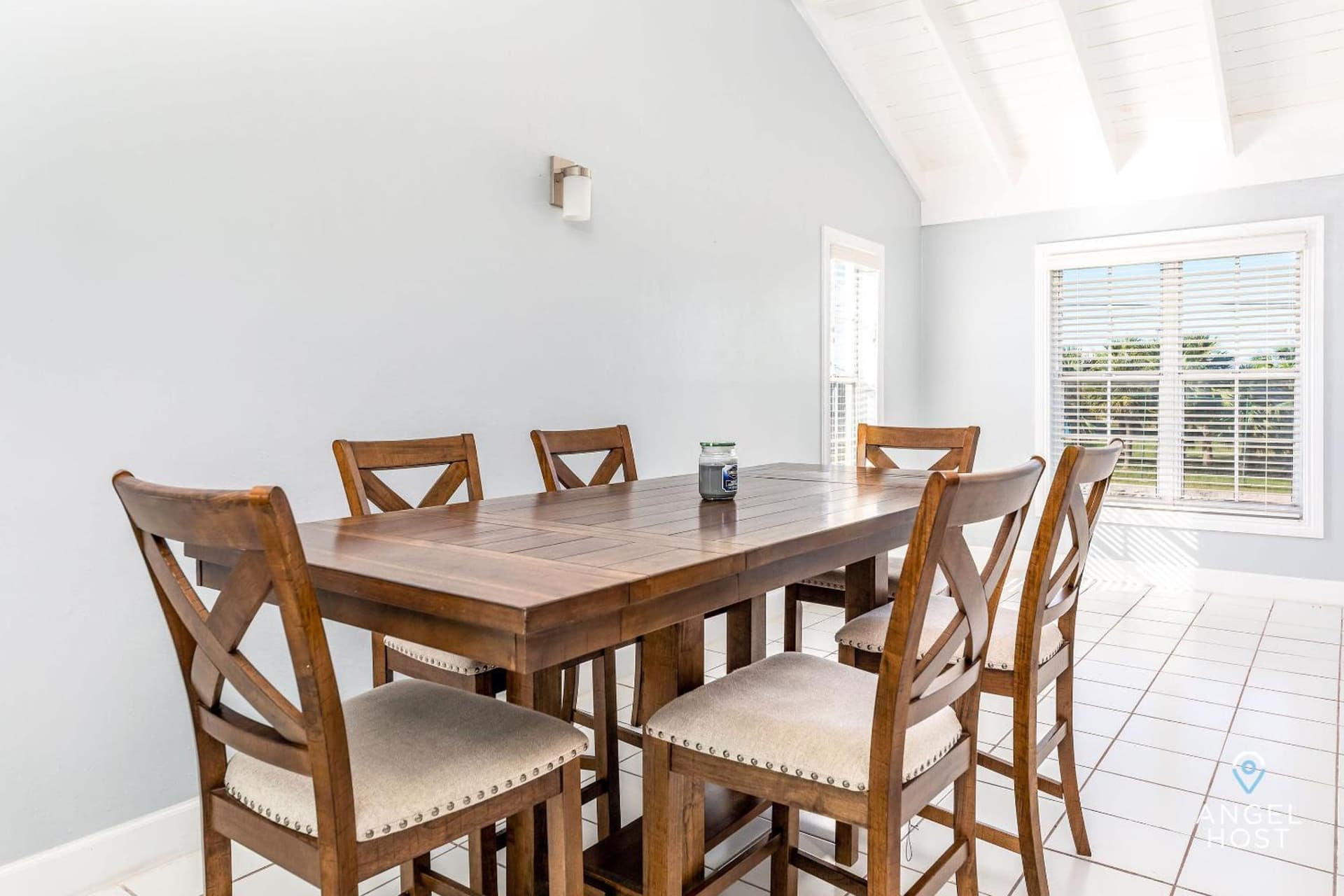 Bright and Roomie Bottle Creek Apartments - Photo 15