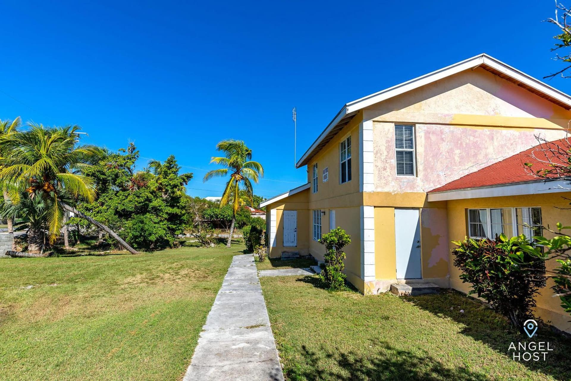 Bright and Roomie Bottle Creek Apartments - Photo 33