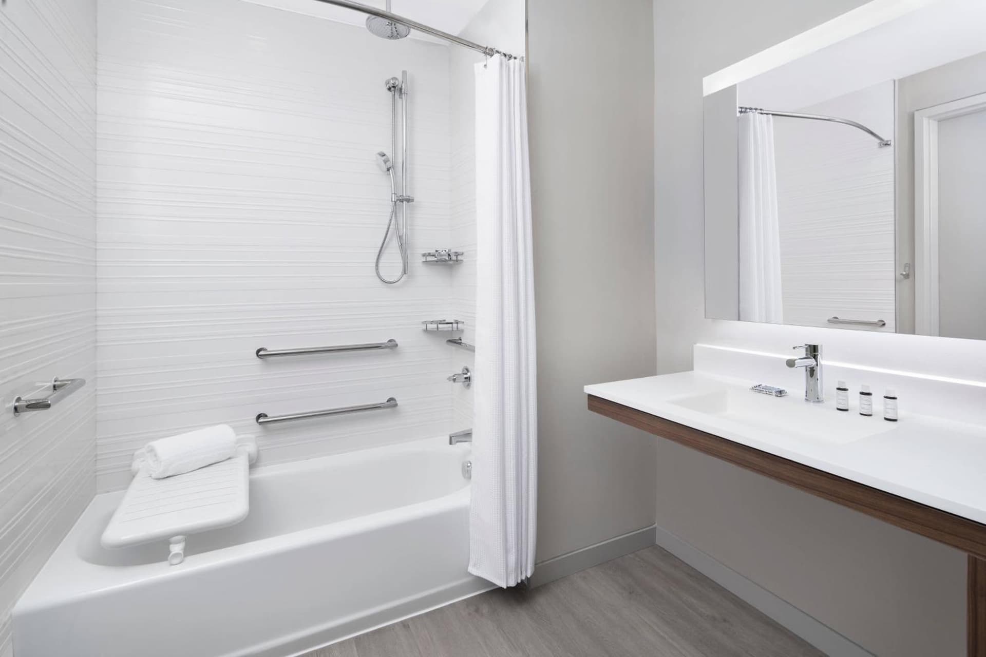 AC Hotel by Marriott Kingston, Jamaica - Photo 12