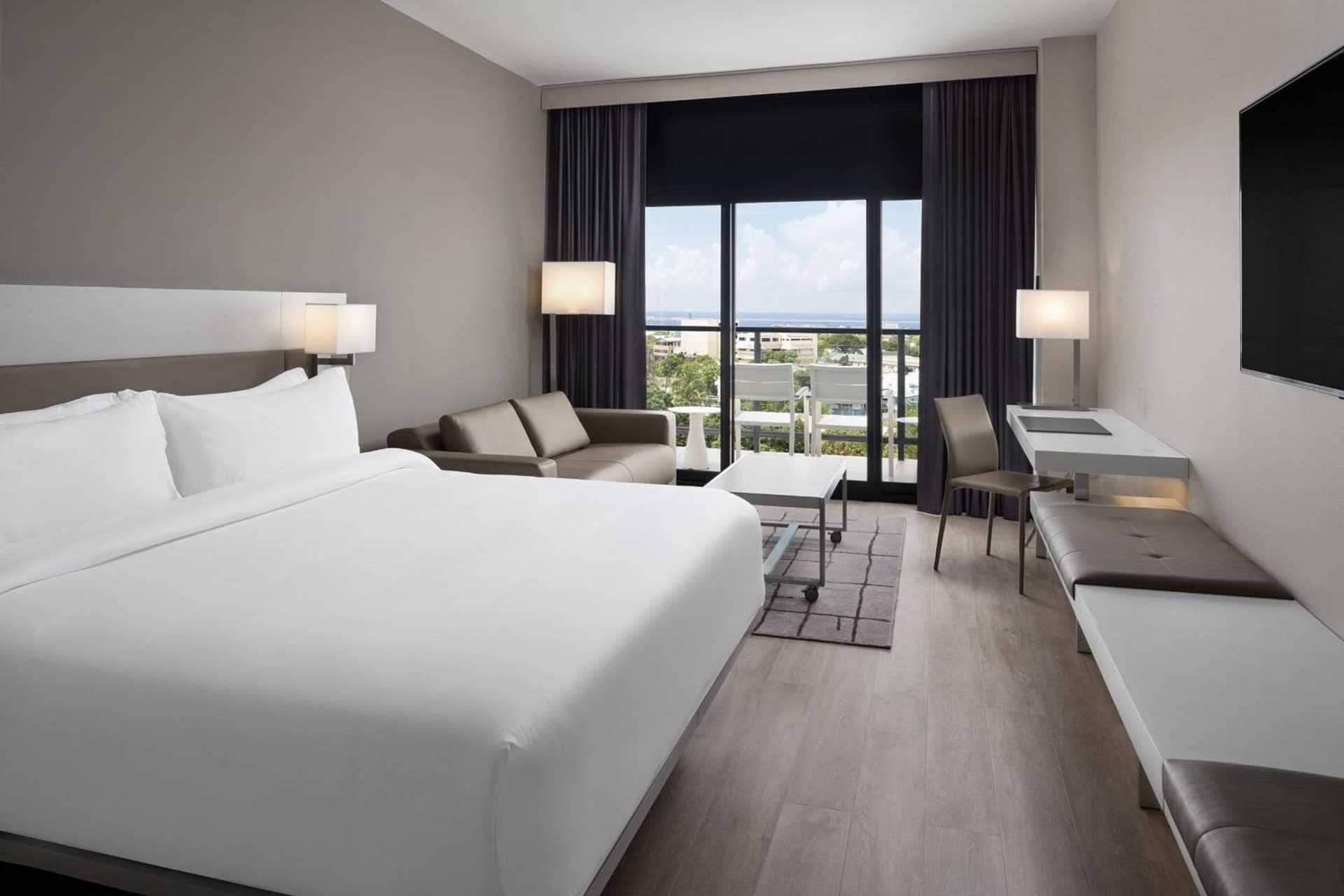 AC Hotel by Marriott Kingston, Jamaica - Photo 6
