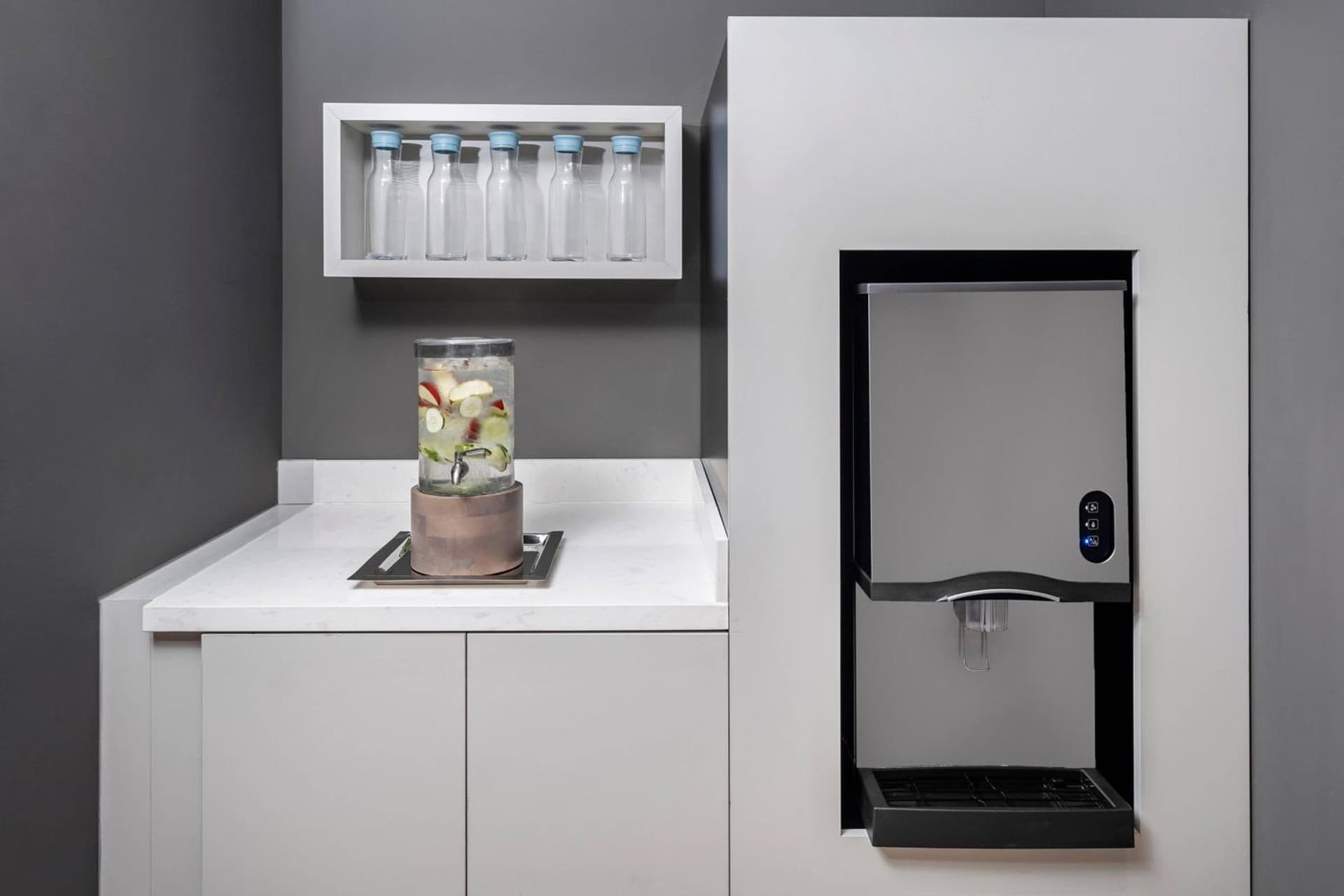 AC Hotel by Marriott Kingston, Jamaica - Photo 17