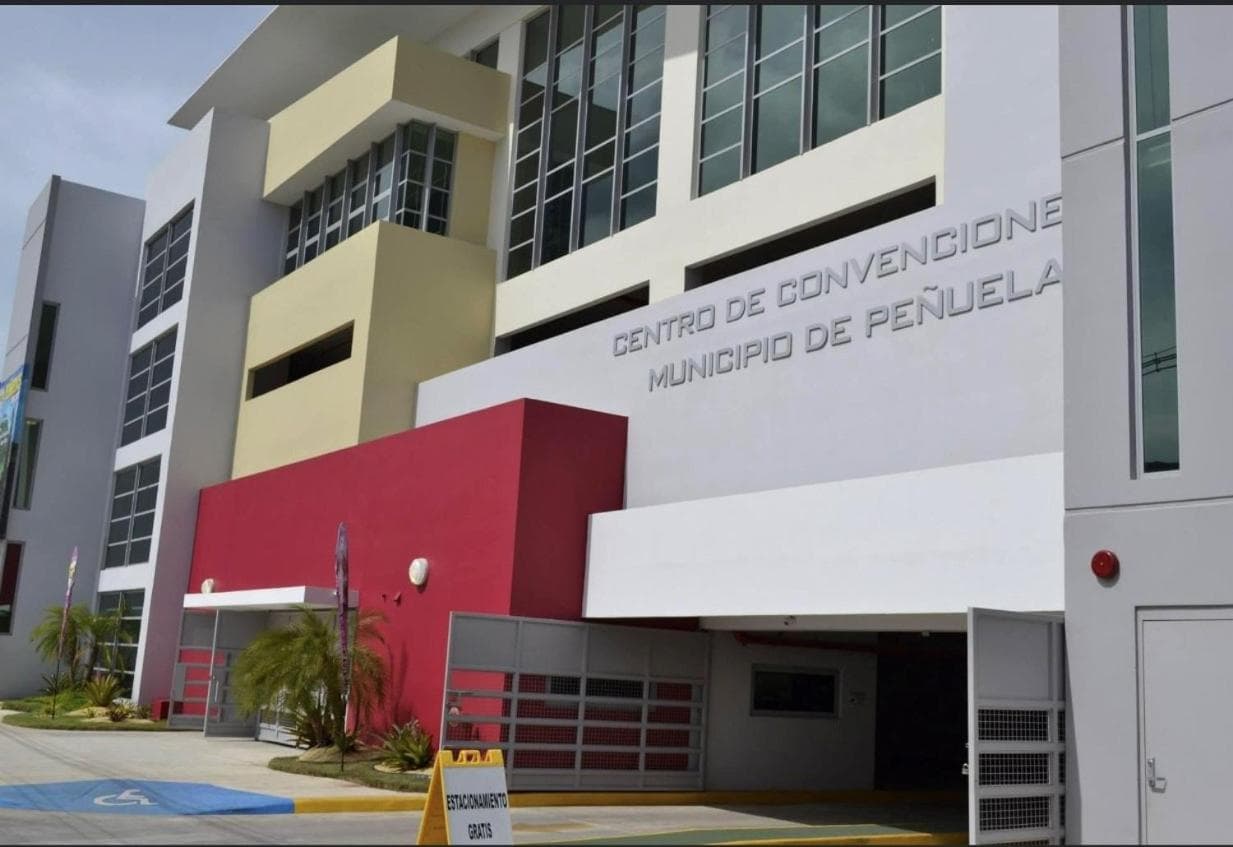 Royal Delonix - Photo 23