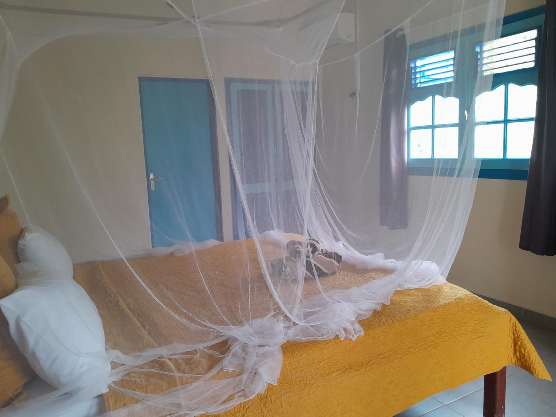 Au Village de Menard - Photo 3