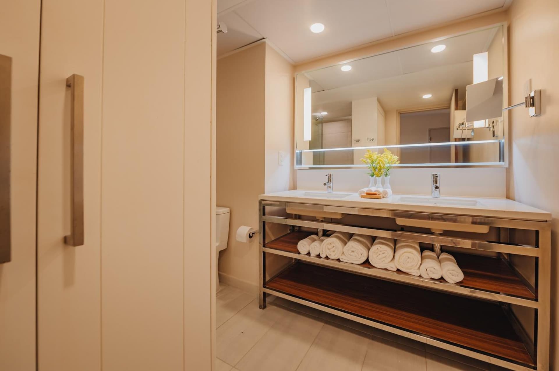 Renaissance Wind Creek Aruba Resort - Photo 11