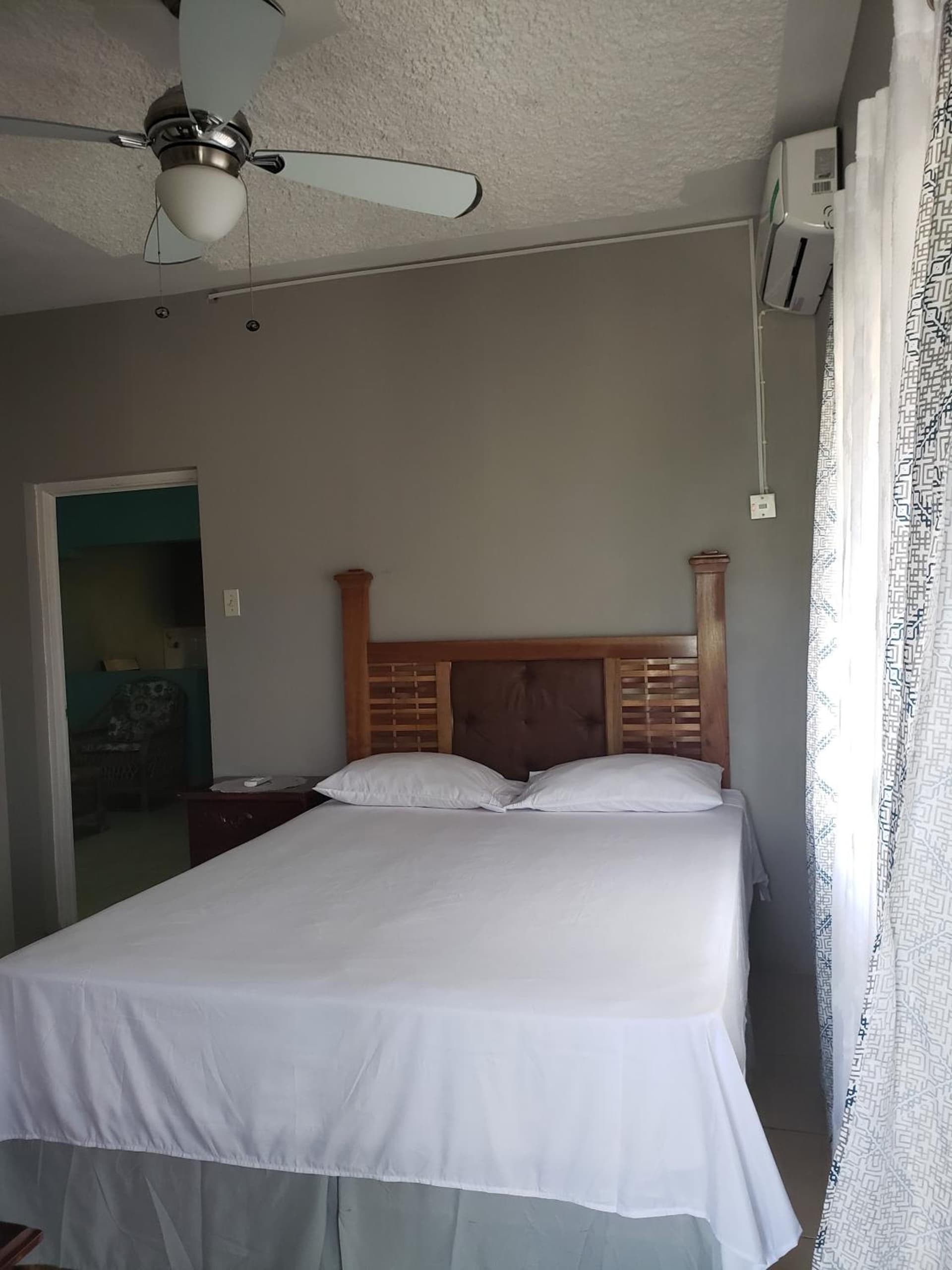 Lion’s View Bed & Breakfast - Photo 12