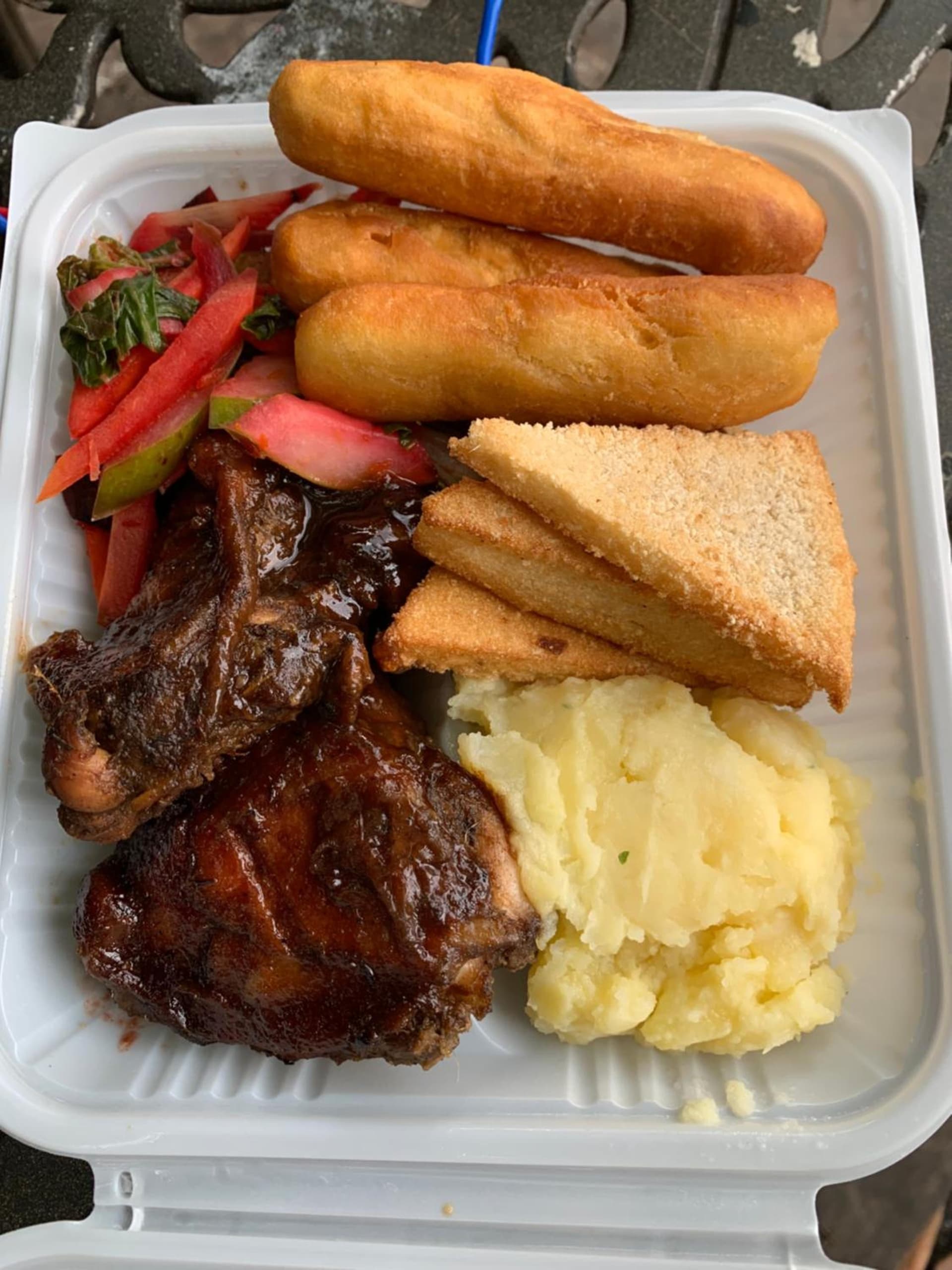 Mini Cozy Lodging - Photo 9