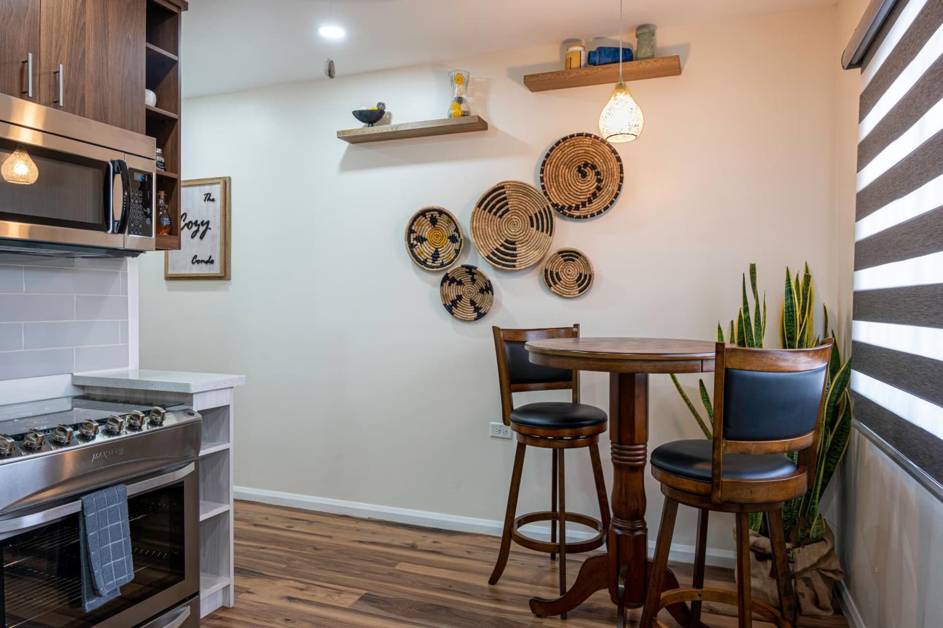 The Cozy Condo - A Modern Retreat - Photo 32