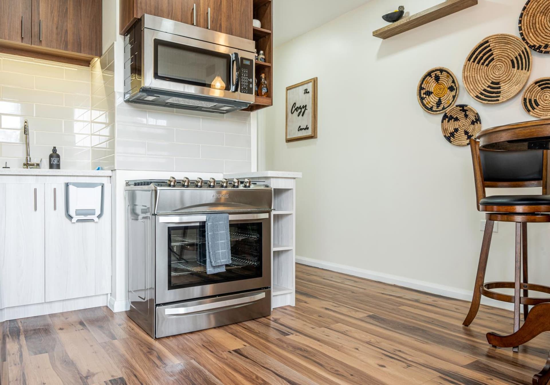 The Cozy Condo - A Modern Retreat - Photo 42