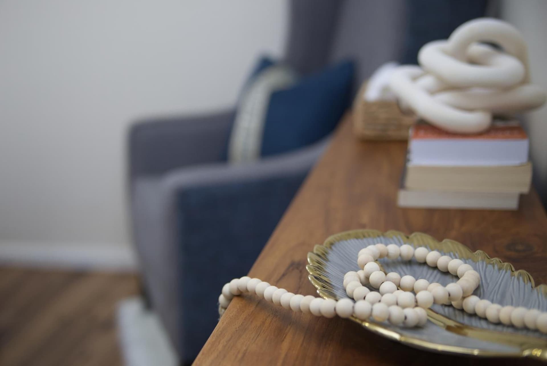 The Cozy Condo - A Modern Retreat - Photo 9