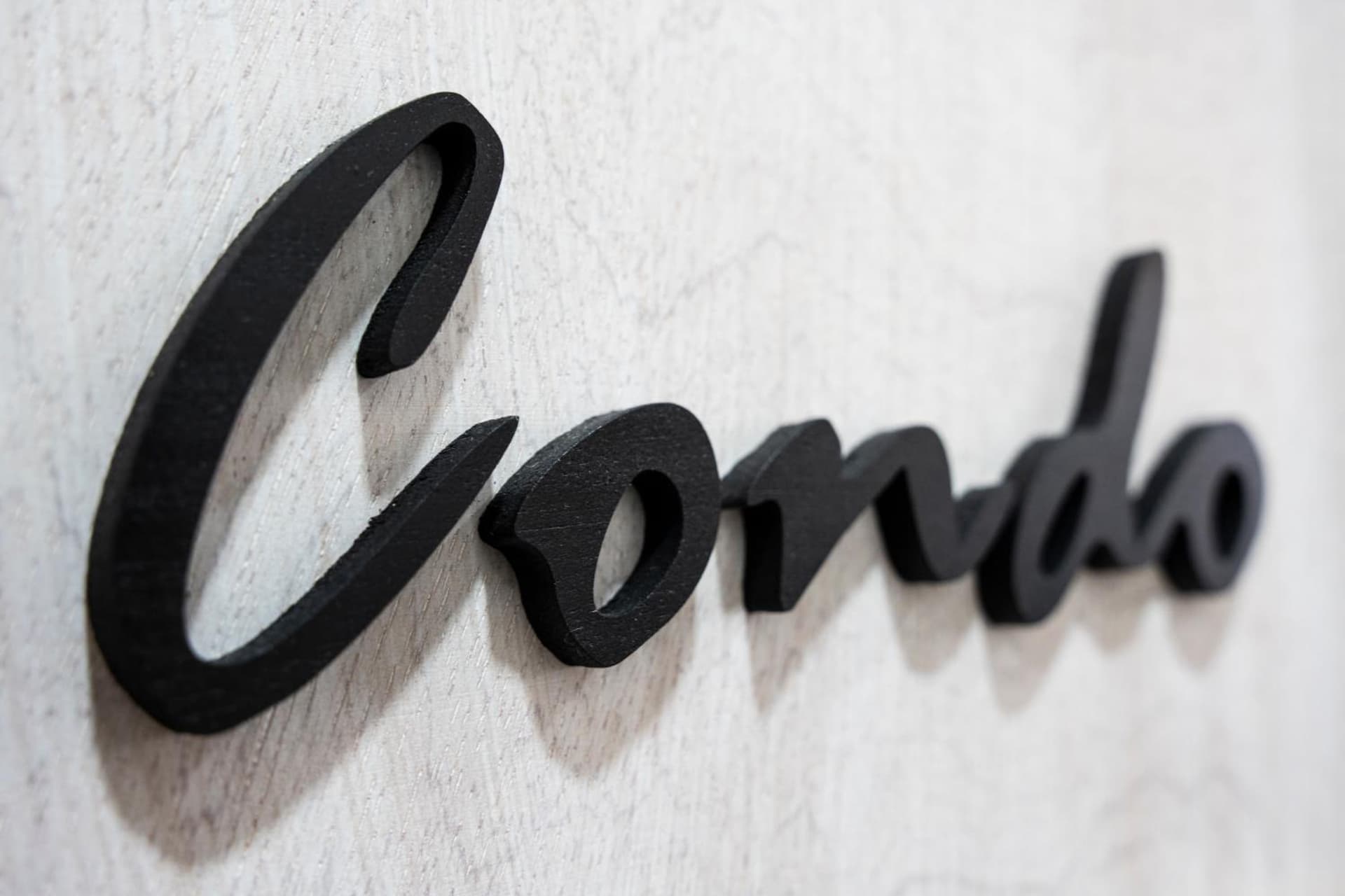 The Cozy Condo - A Modern Retreat - Photo 24