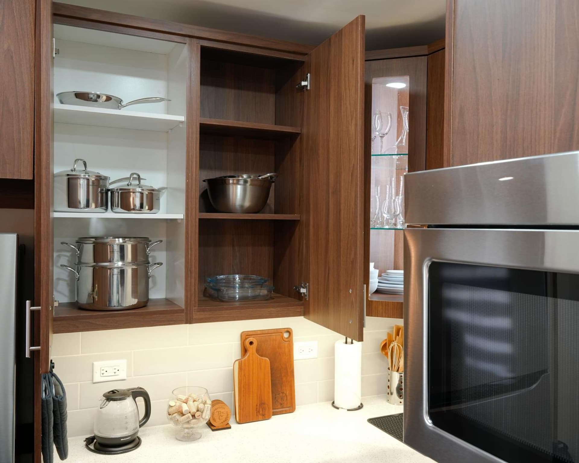 The Cozy Condo - A Modern Retreat - Photo 31