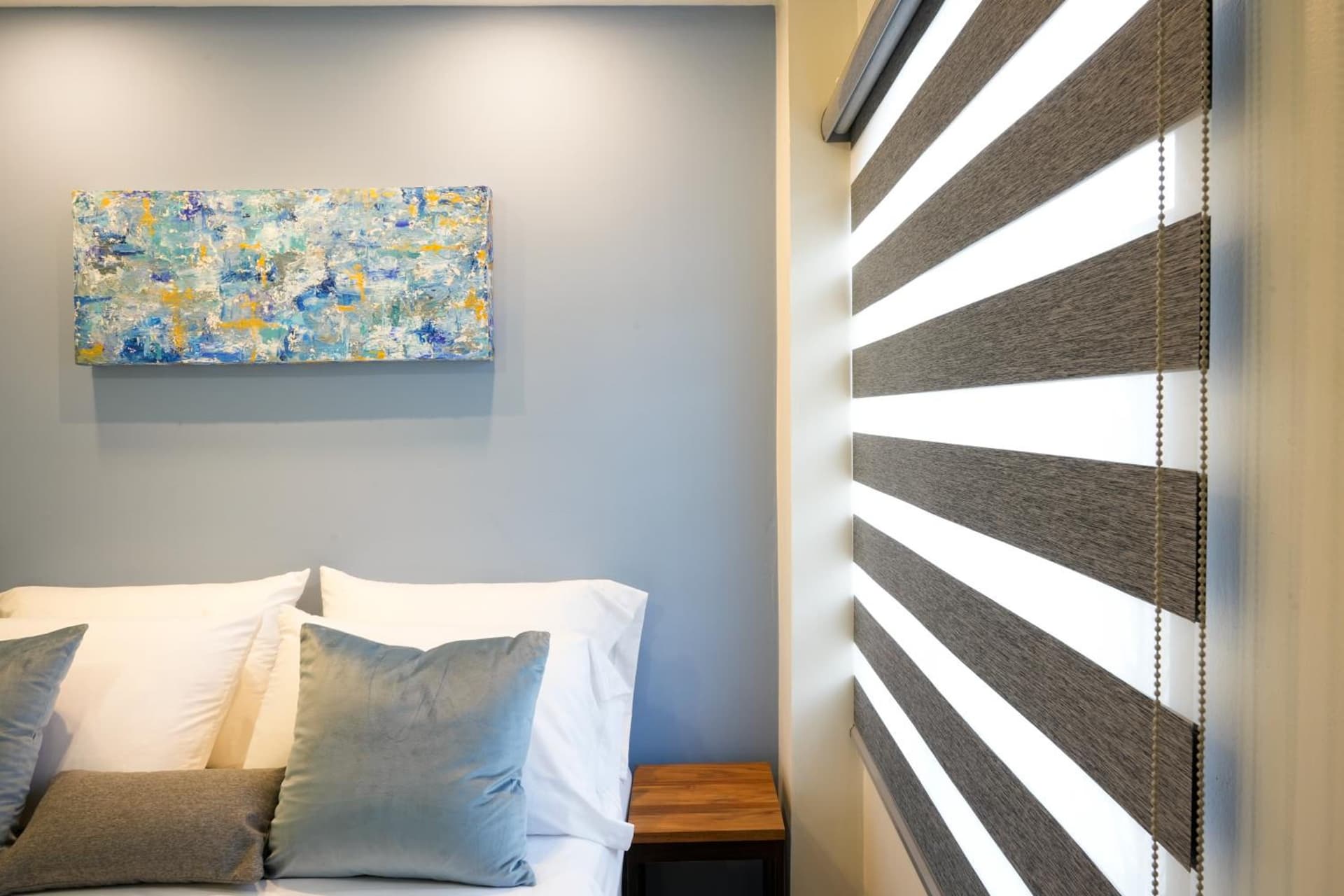 The Cozy Condo - A Modern Retreat - Photo 8