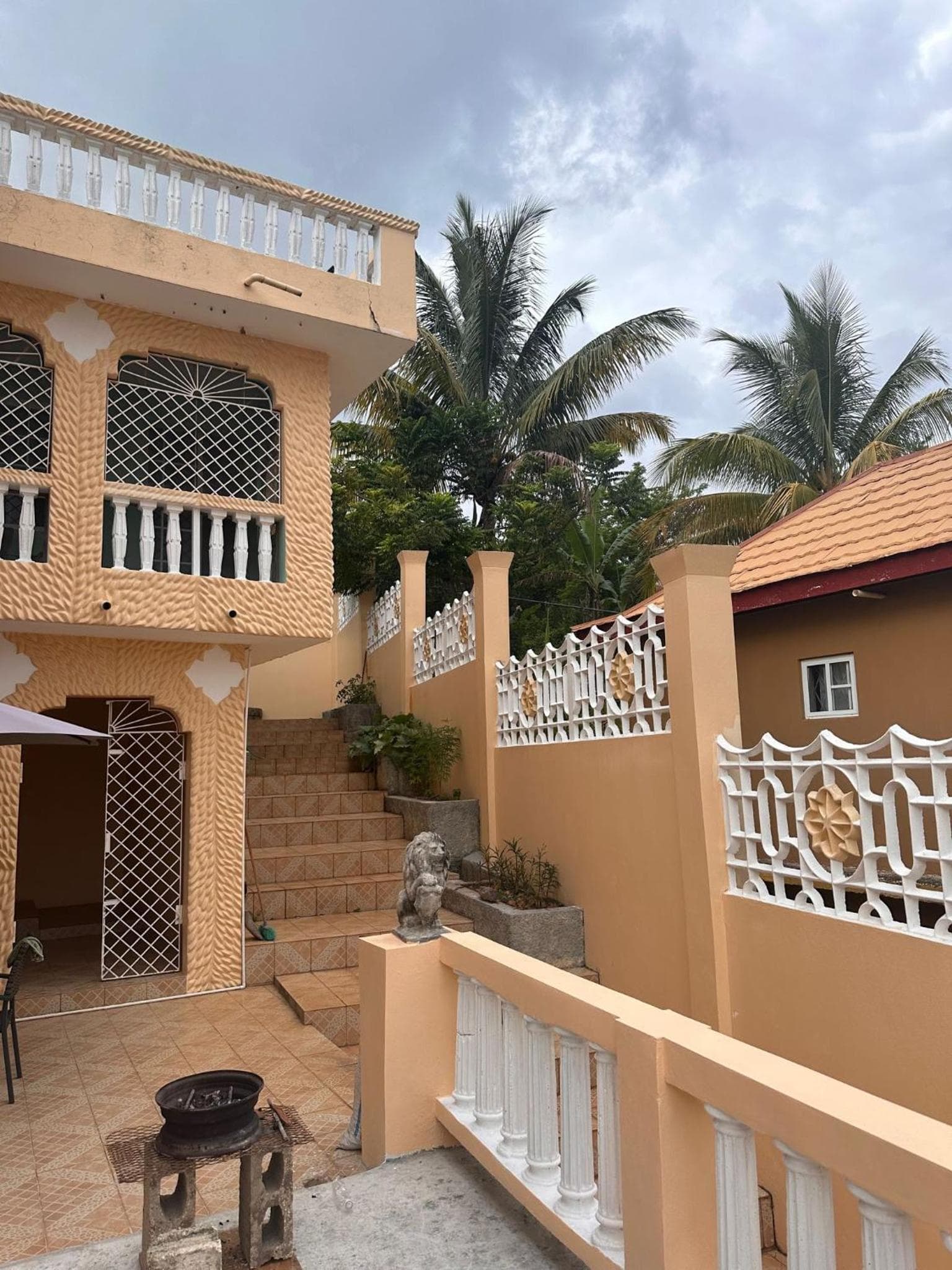 Lion’s View Bed & Breakfast - Photo 16