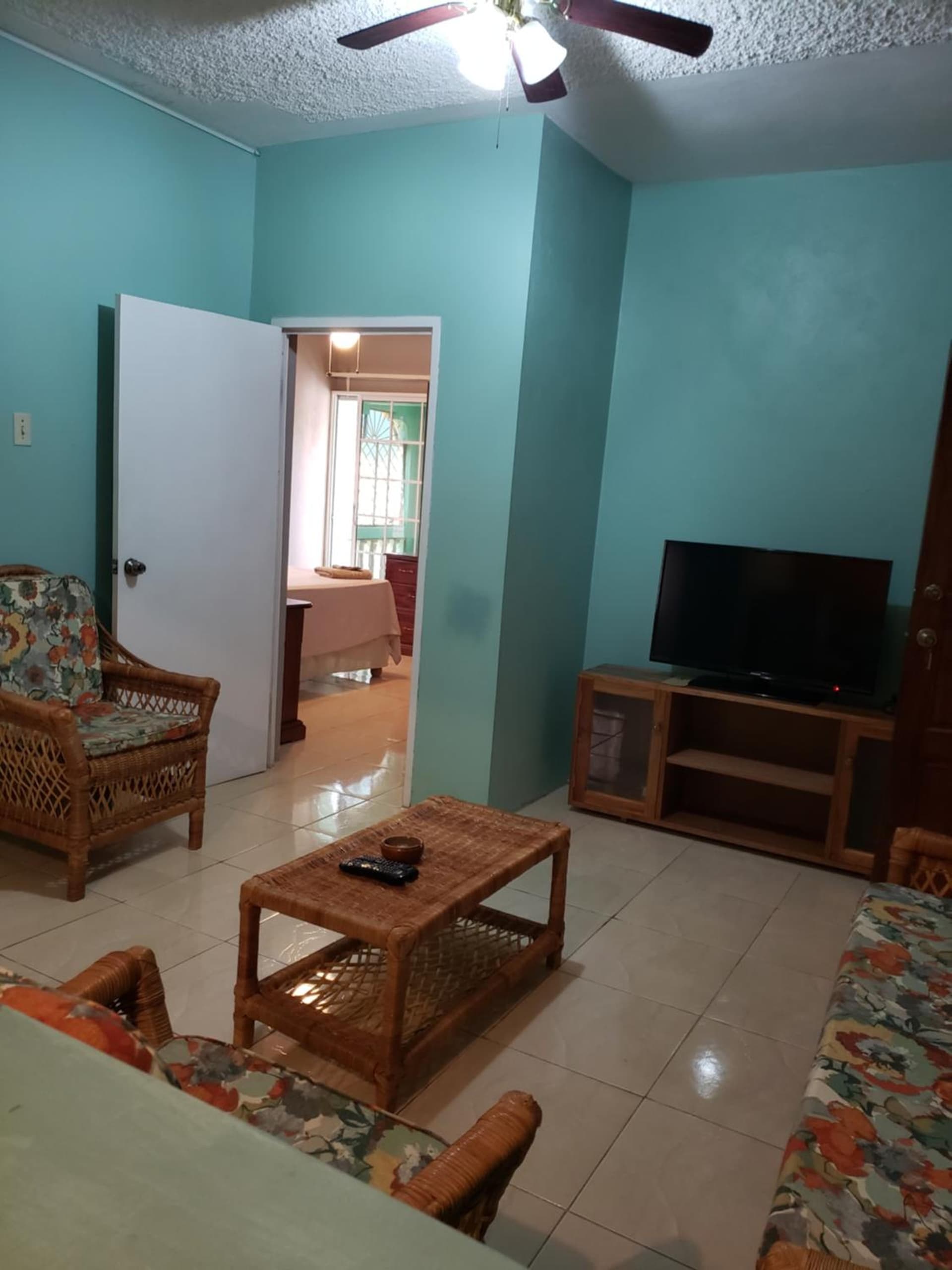 Lion’s View Bed & Breakfast - Photo 19