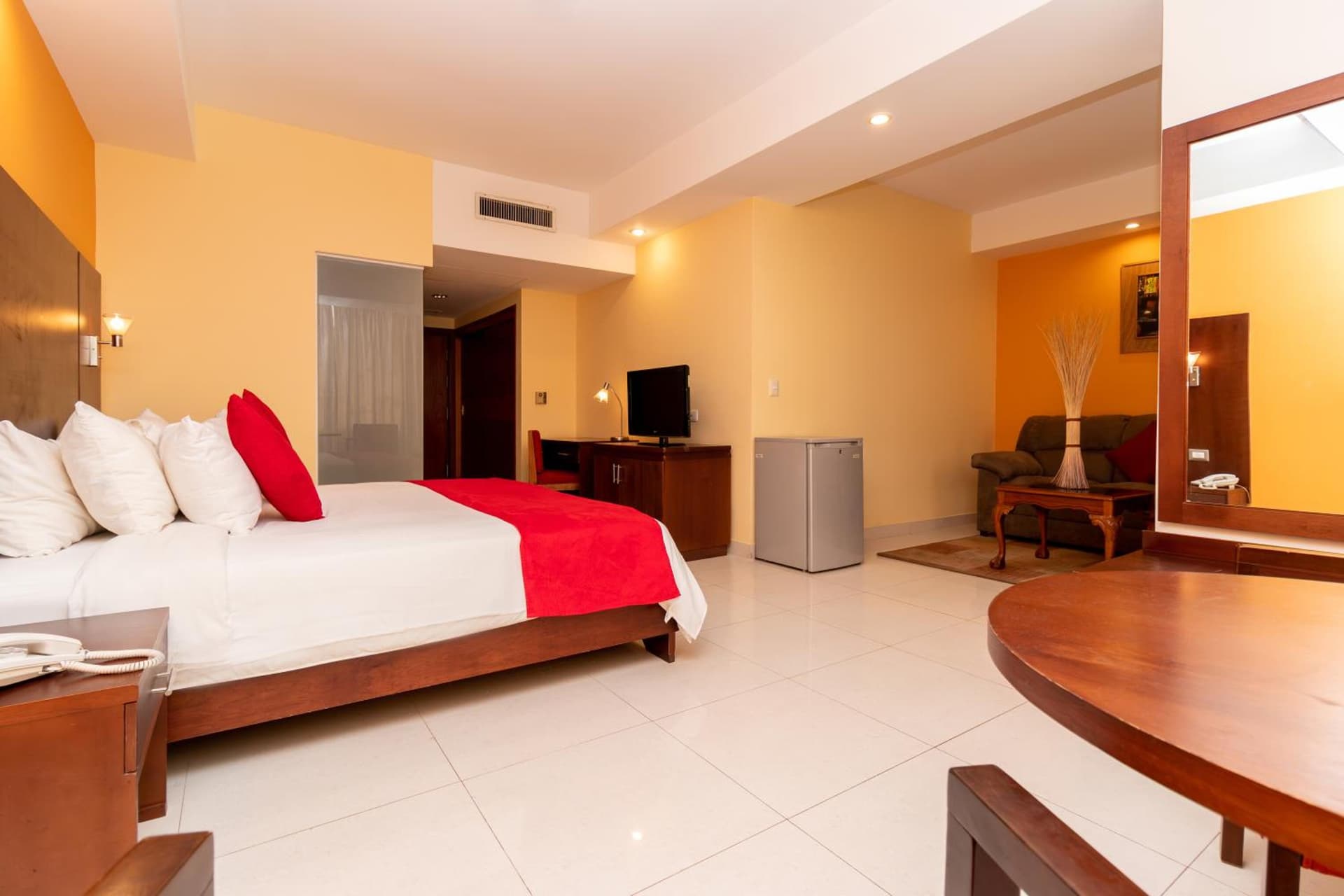 Hotel Faranda Express Puerta del Sol Porlamar - Photo 23