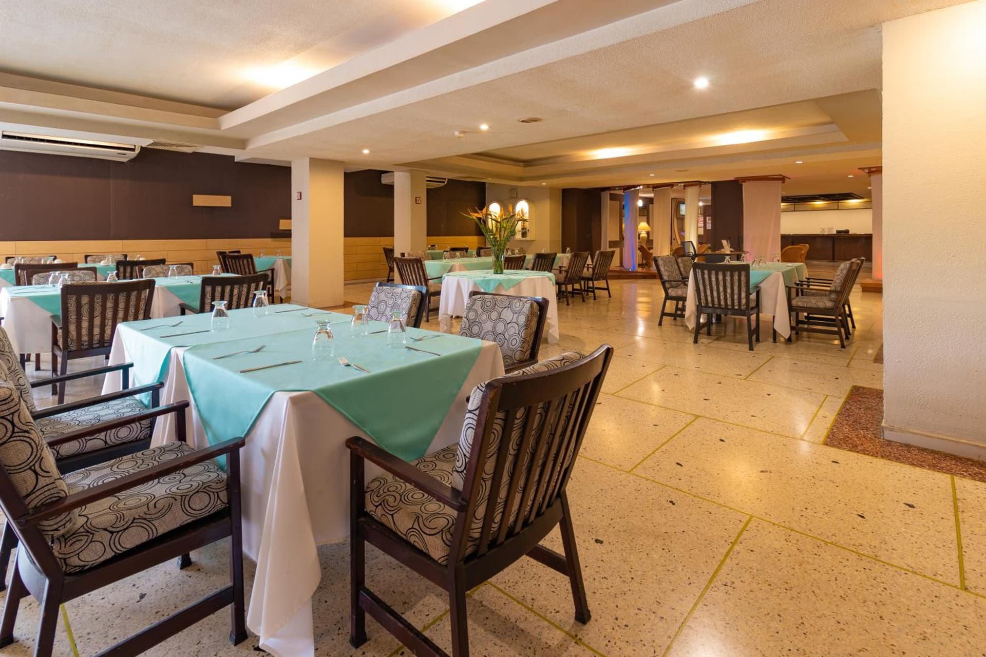 Hotel Faranda Express Puerta del Sol Porlamar - Photo 26