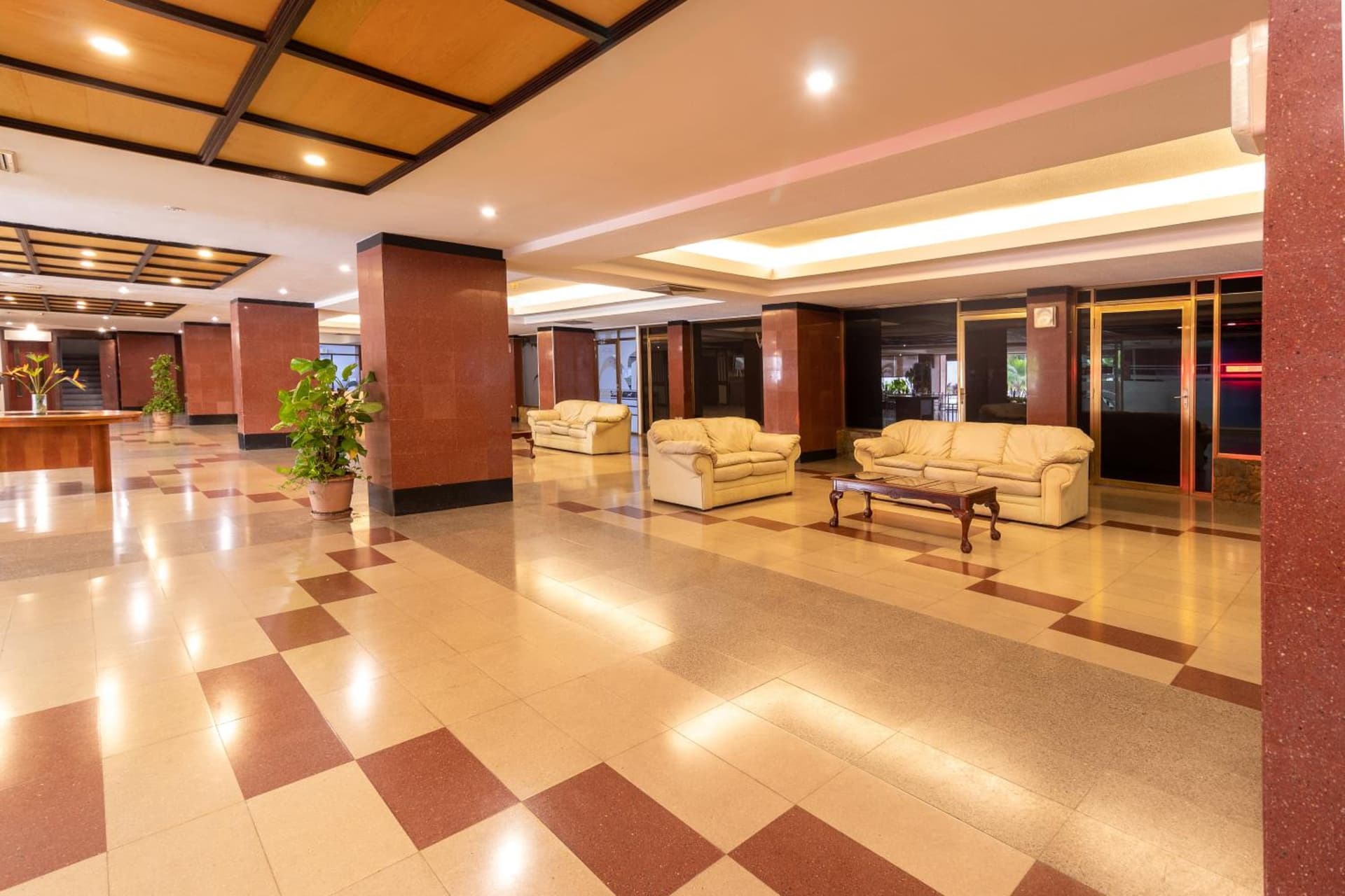 Hotel Faranda Express Puerta del Sol Porlamar - Photo 10