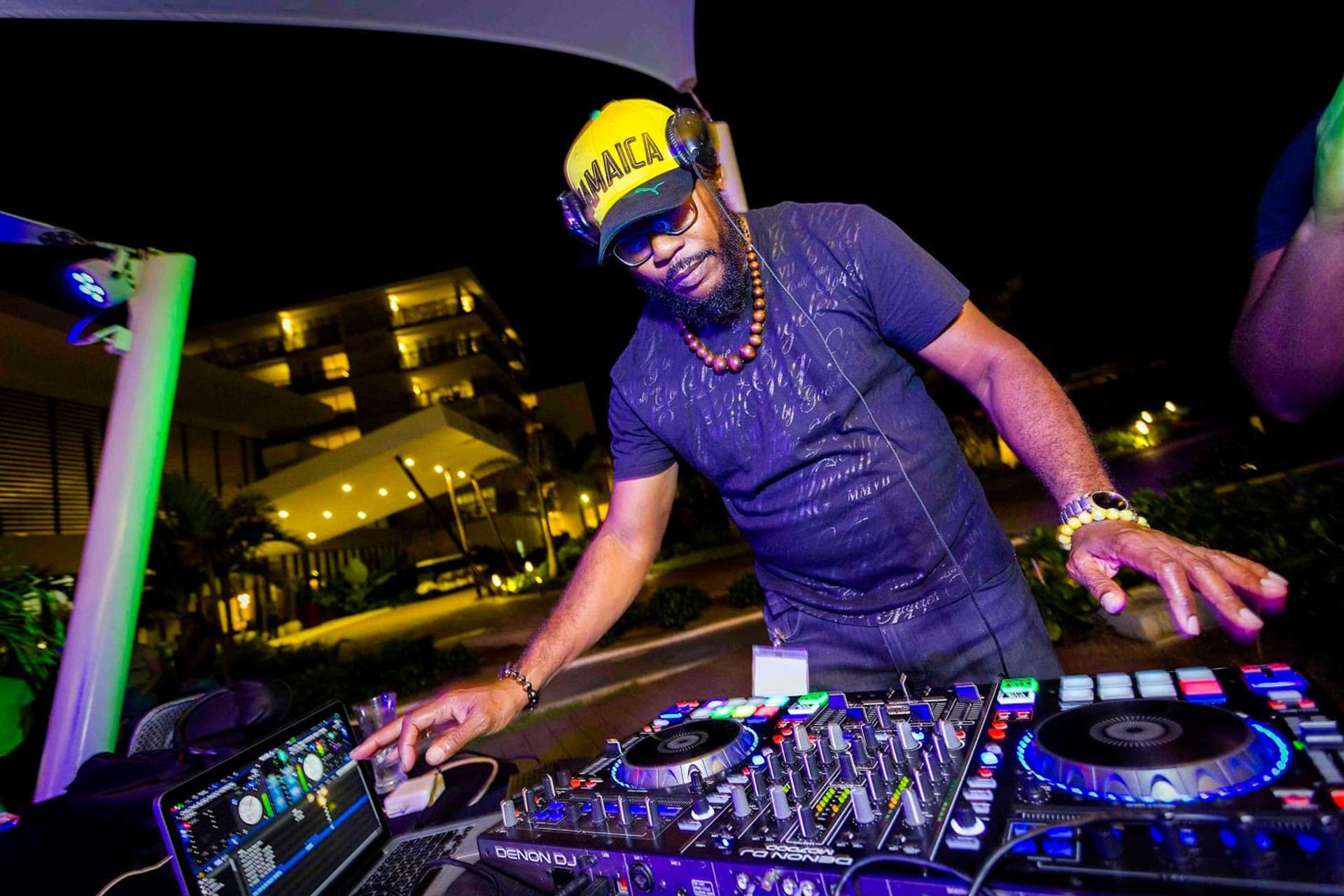 Sonesta Maho Beach All Inclusive Resort Casino & Spa - Photo 3