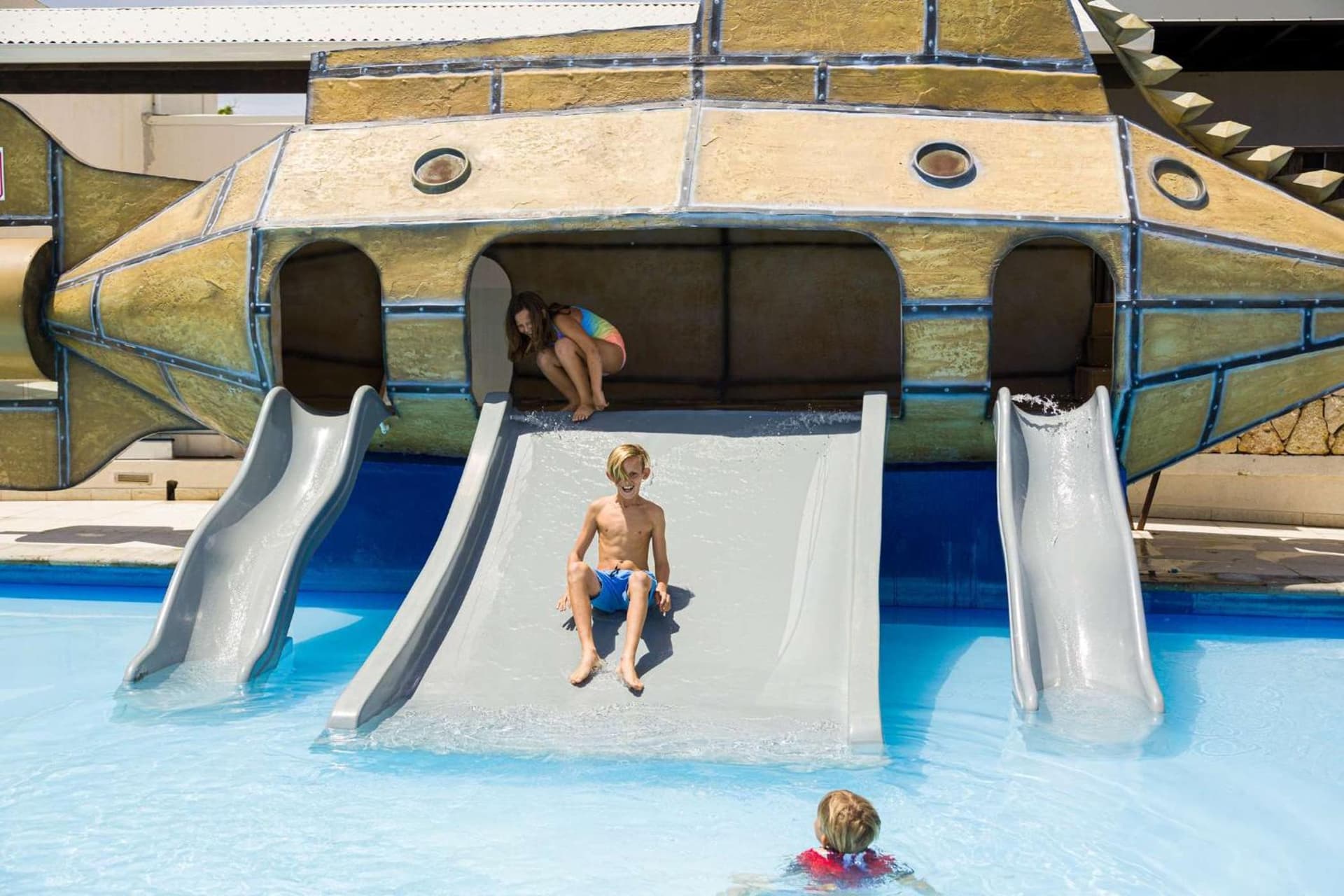 Sonesta Maho Beach All Inclusive Resort Casino & Spa - Photo 23