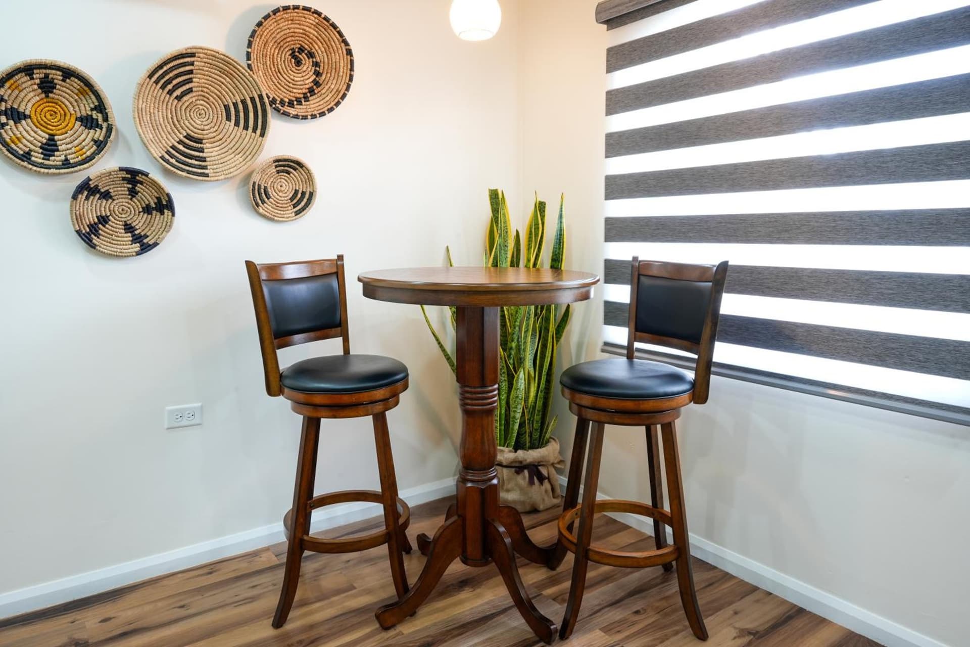 The Cozy Condo - A Modern Retreat - Photo 33