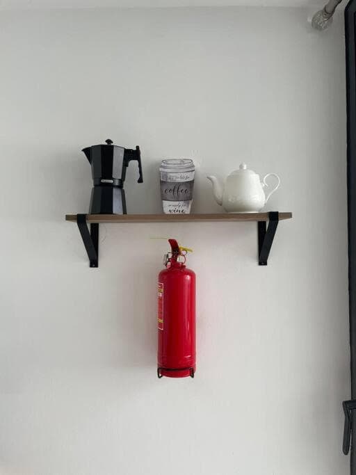 Brand new, with private Jacuzzi - Photo 12