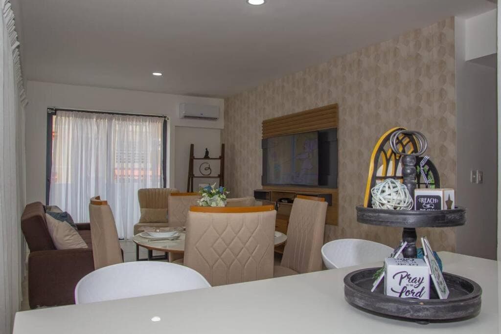 Brand new, with private Jacuzzi - Photo 5