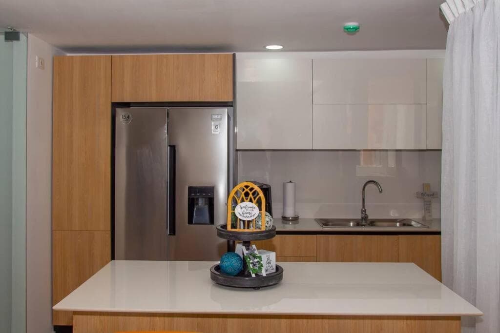 Brand new, with private Jacuzzi - Photo 11