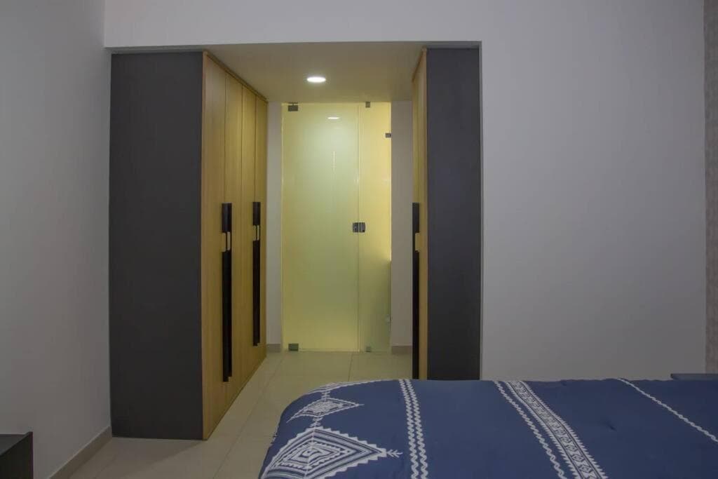 Brand new, with private Jacuzzi - Photo 17