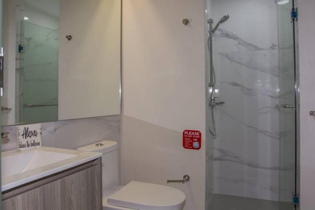 Brand new, with private Jacuzzi - Photo 28