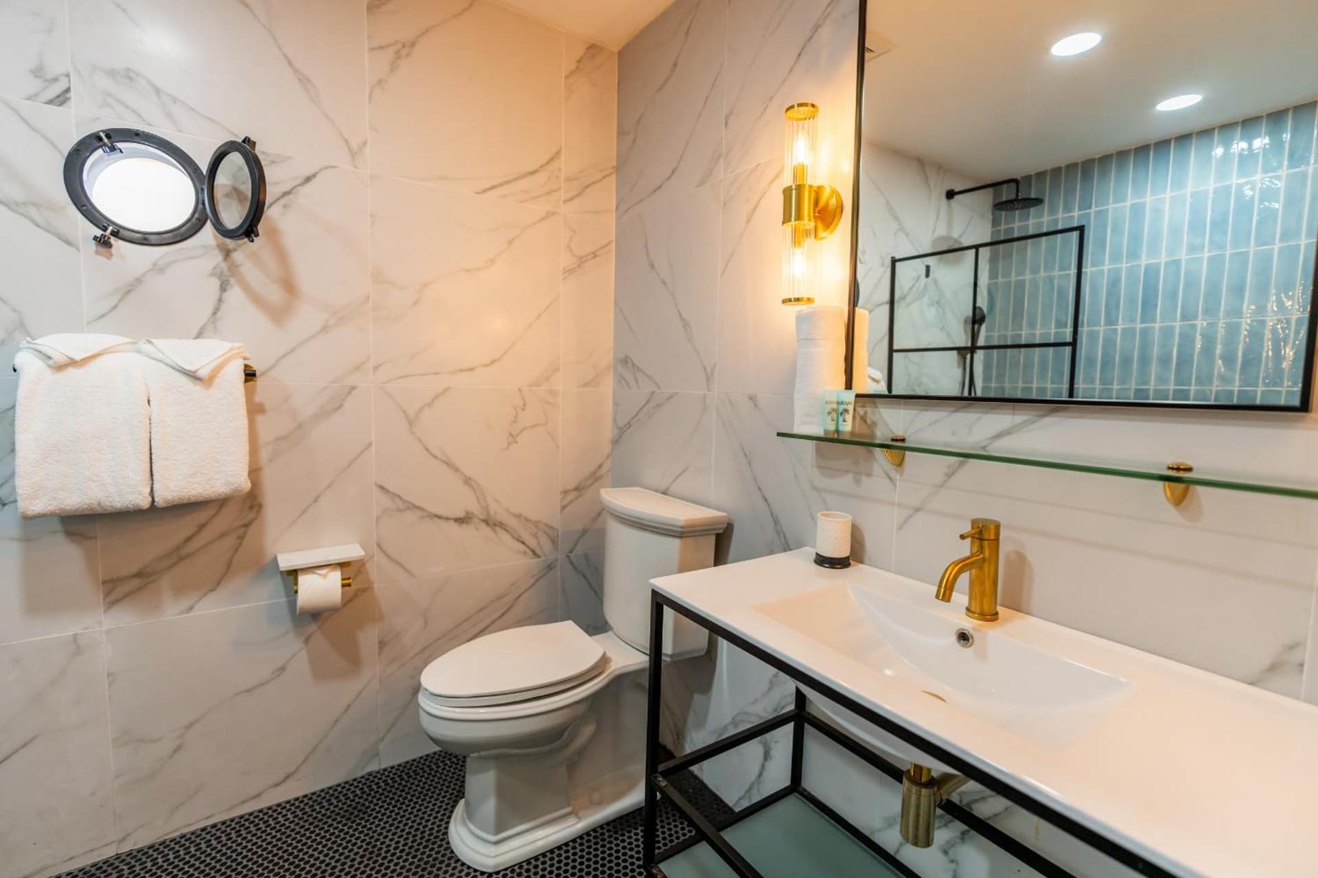 Travellers Beach Resort - Photo 7