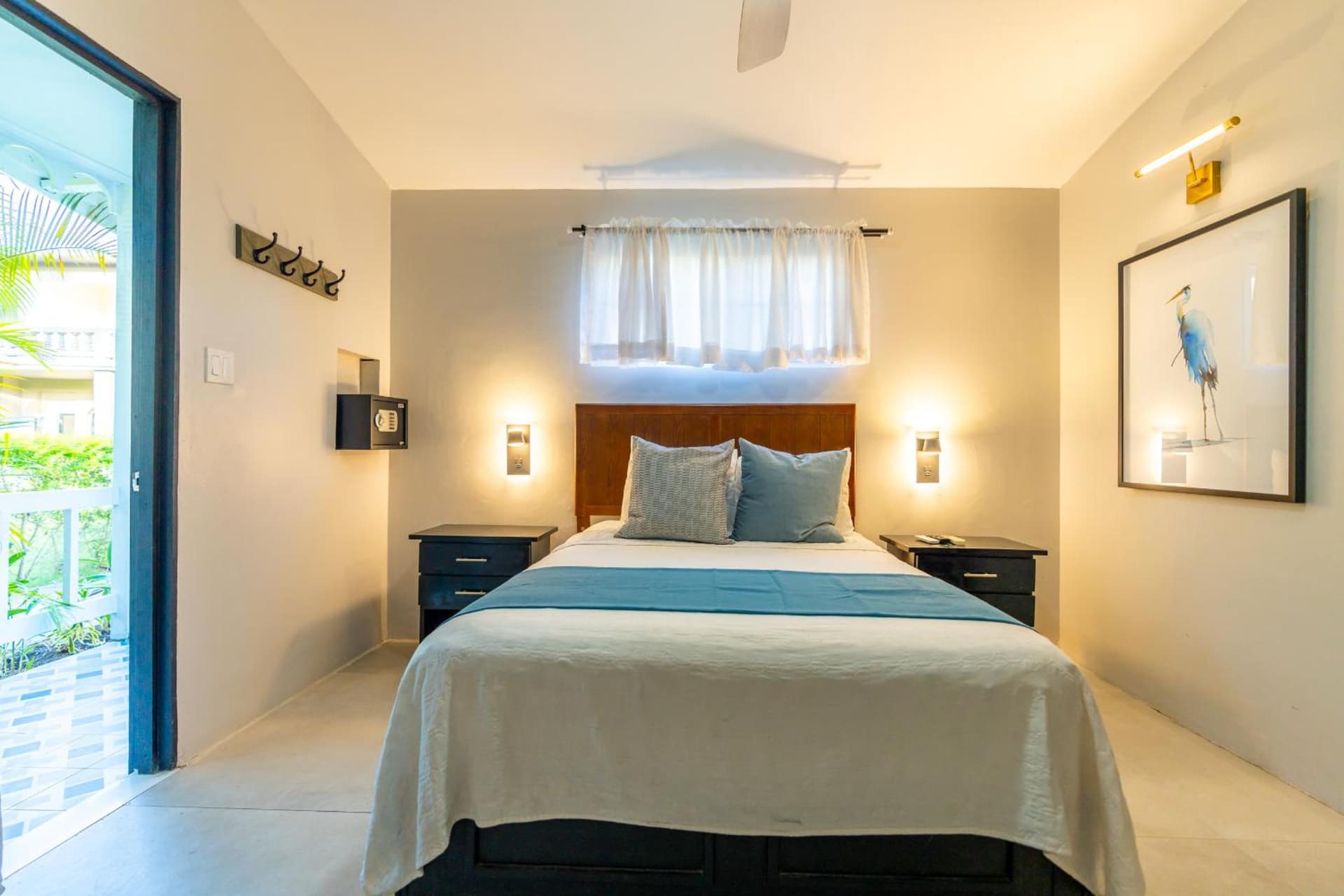 Travellers Beach Resort - Photo 9