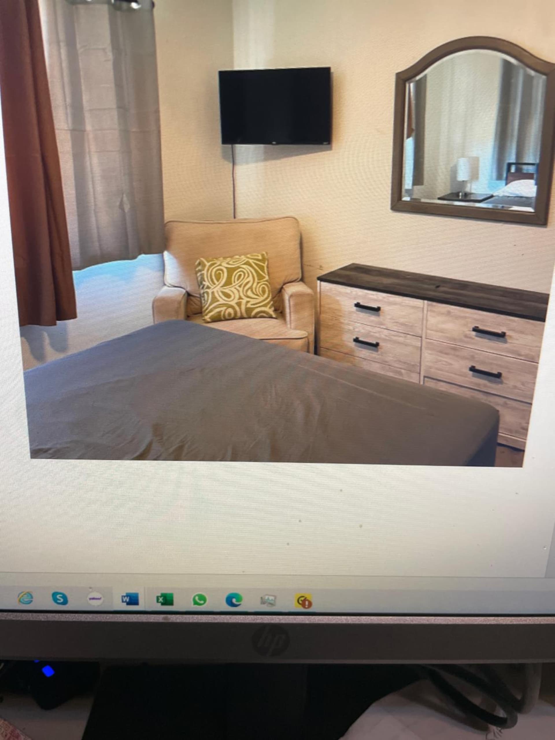 John’s Place - Photo 6