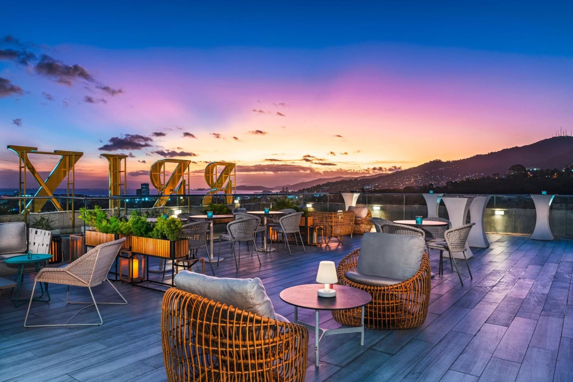 The BRIX Autograph Collection - Photo 28