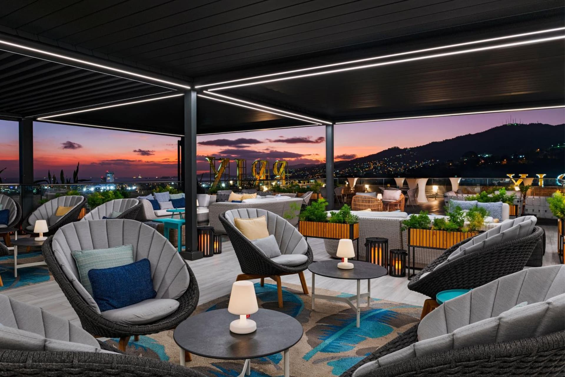 The BRIX Autograph Collection - Photo 33