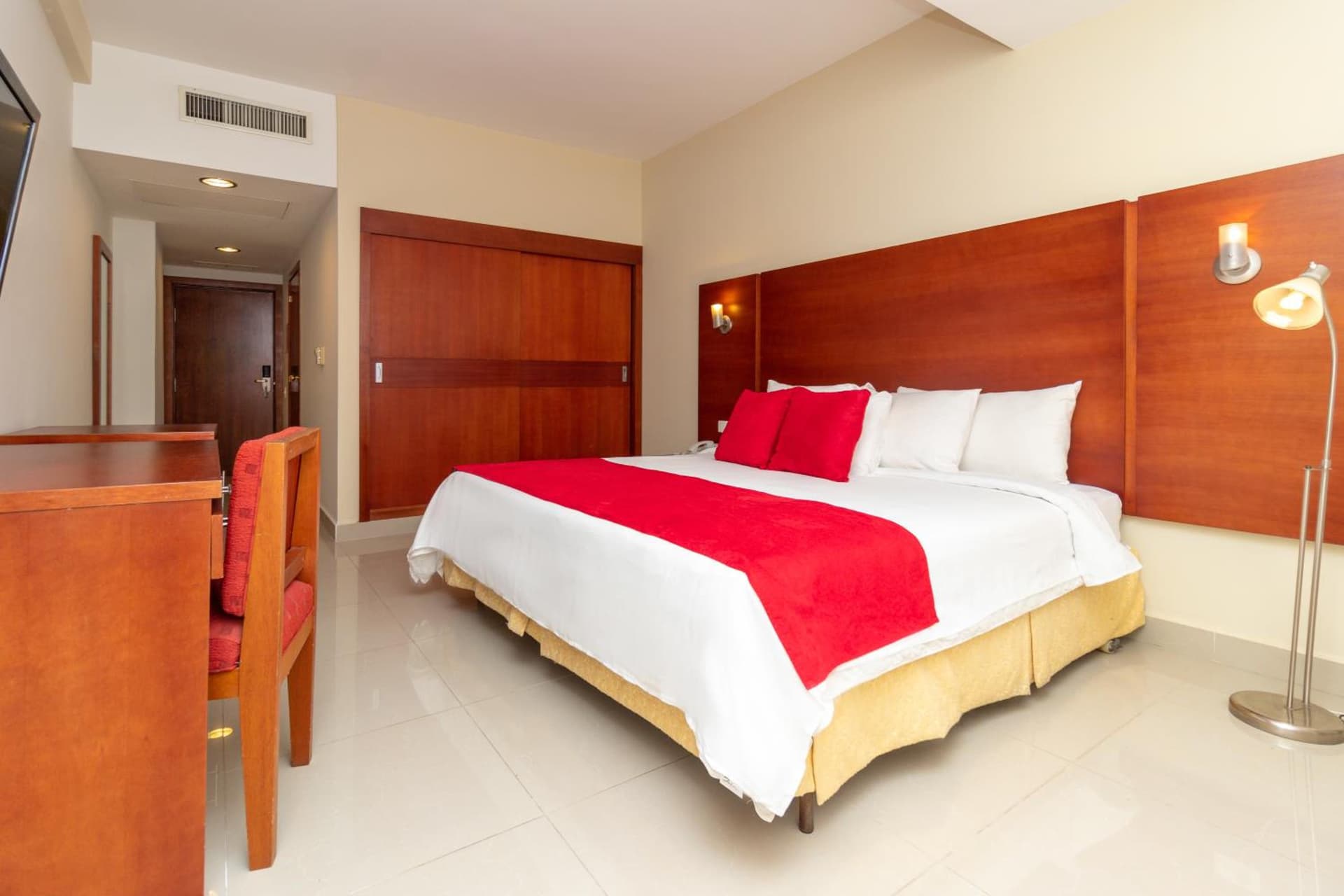 Hotel Faranda Express Puerta del Sol Porlamar - Photo 40