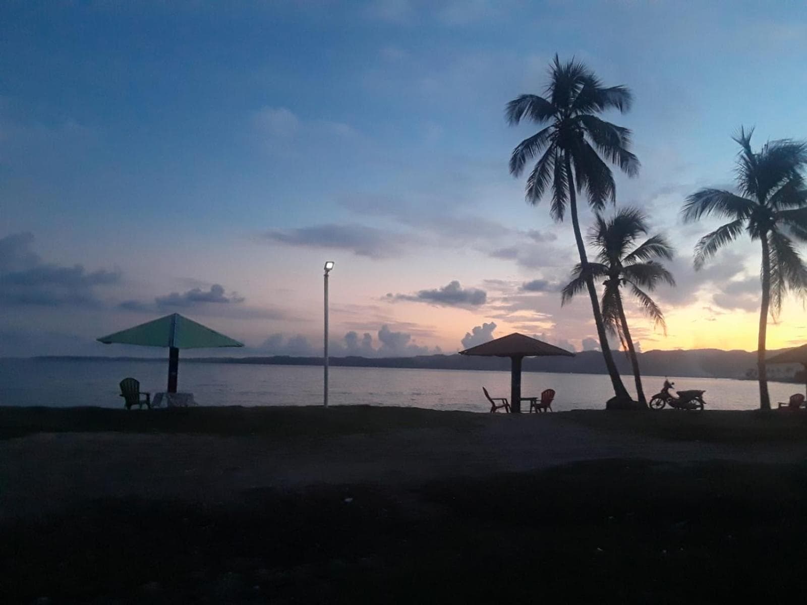 Ocean Breeze Hotel & Restaurant - Photo 5