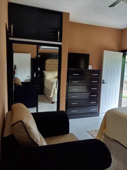 Home Away From Home - Photo 7