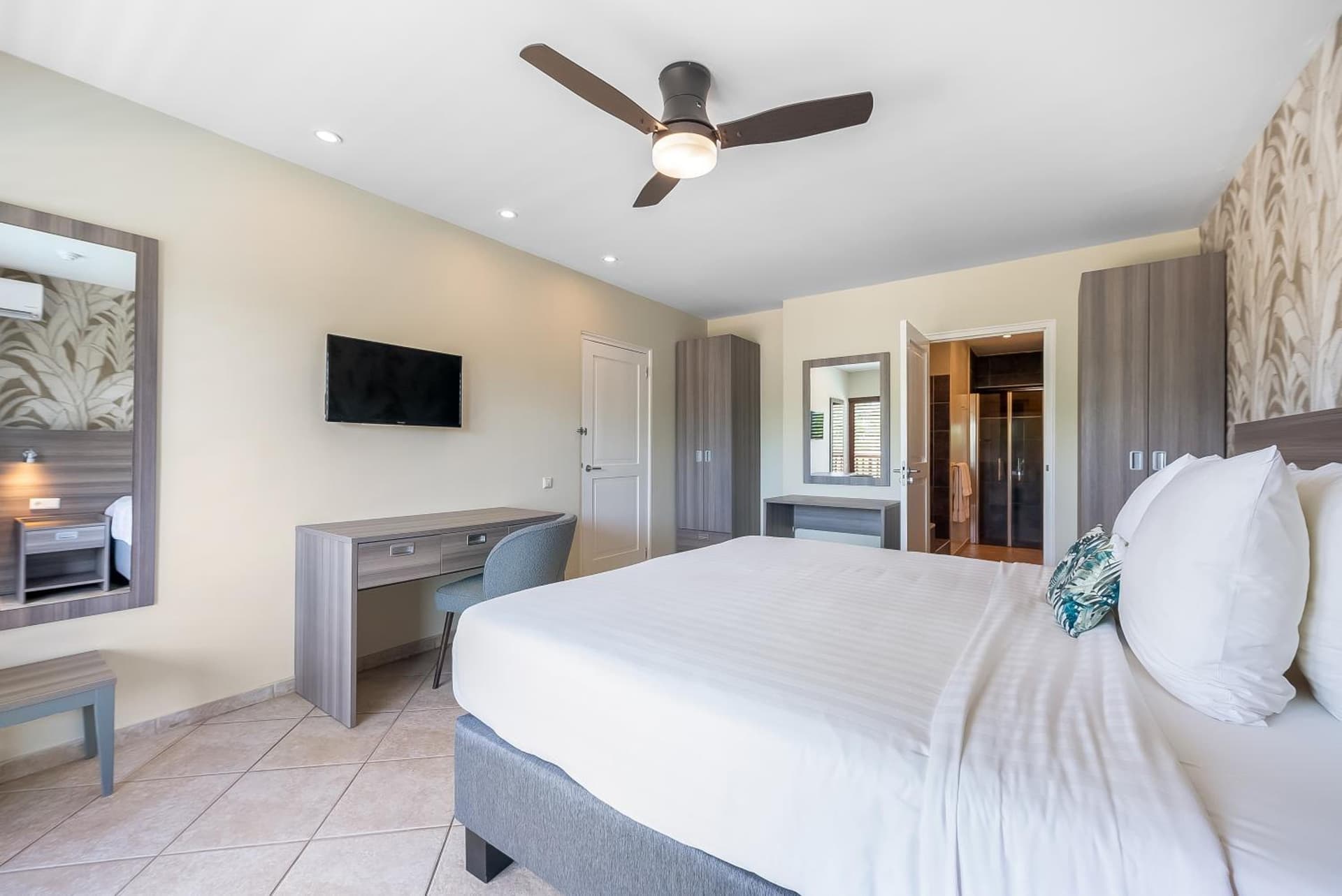 LionsDive Beach Resort - Photo 60