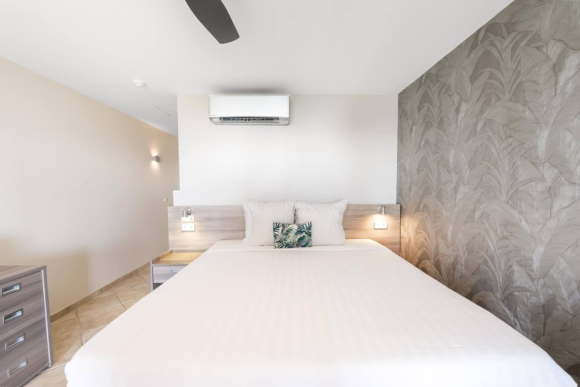 LionsDive Beach Resort - Photo 85