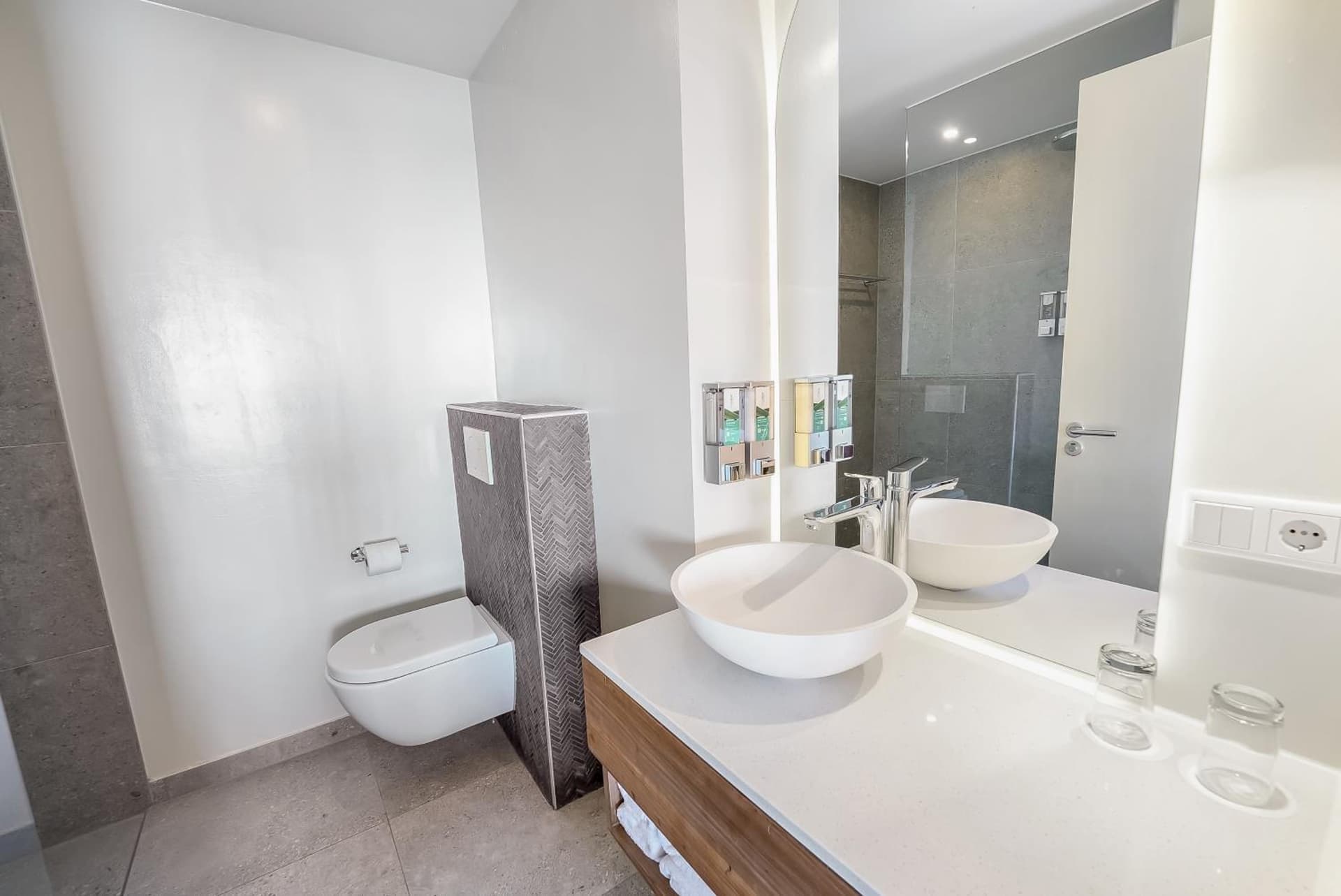 LionsDive Beach Resort - Photo 91