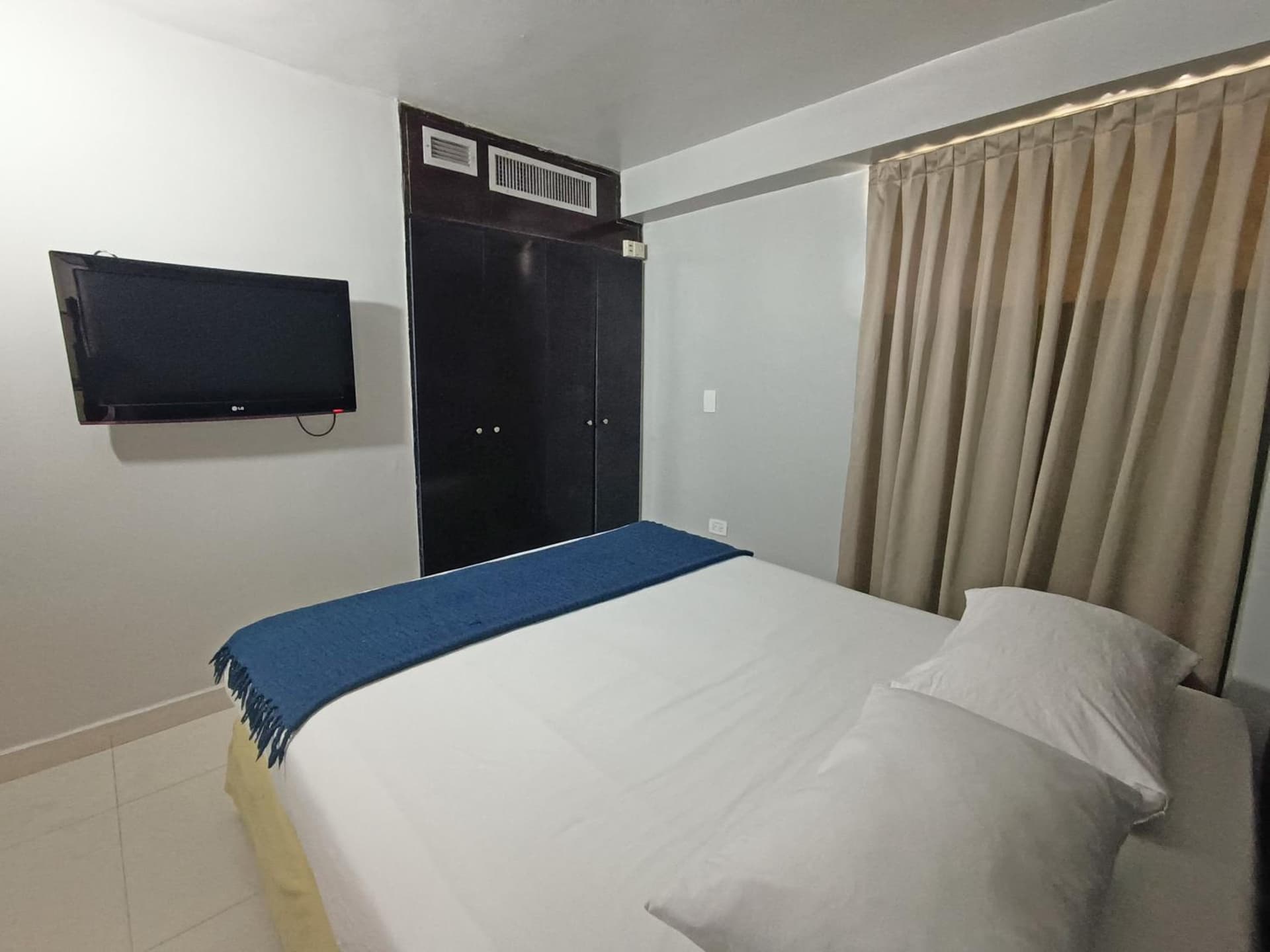 Hotel Margarita Dynasty - Photo 19