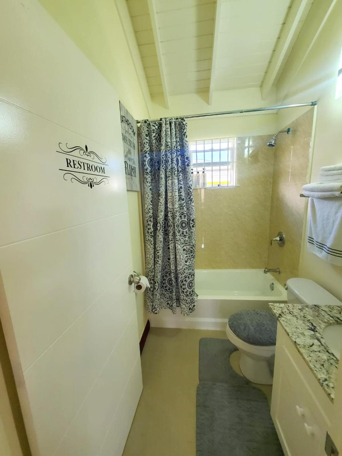 The Surada Bay - Photo 35