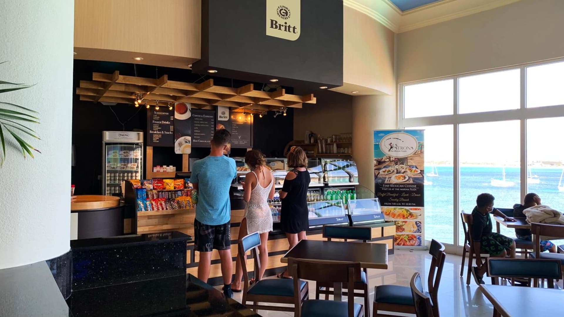 Simpson Bay Resort Marina & Spa - Photo 28