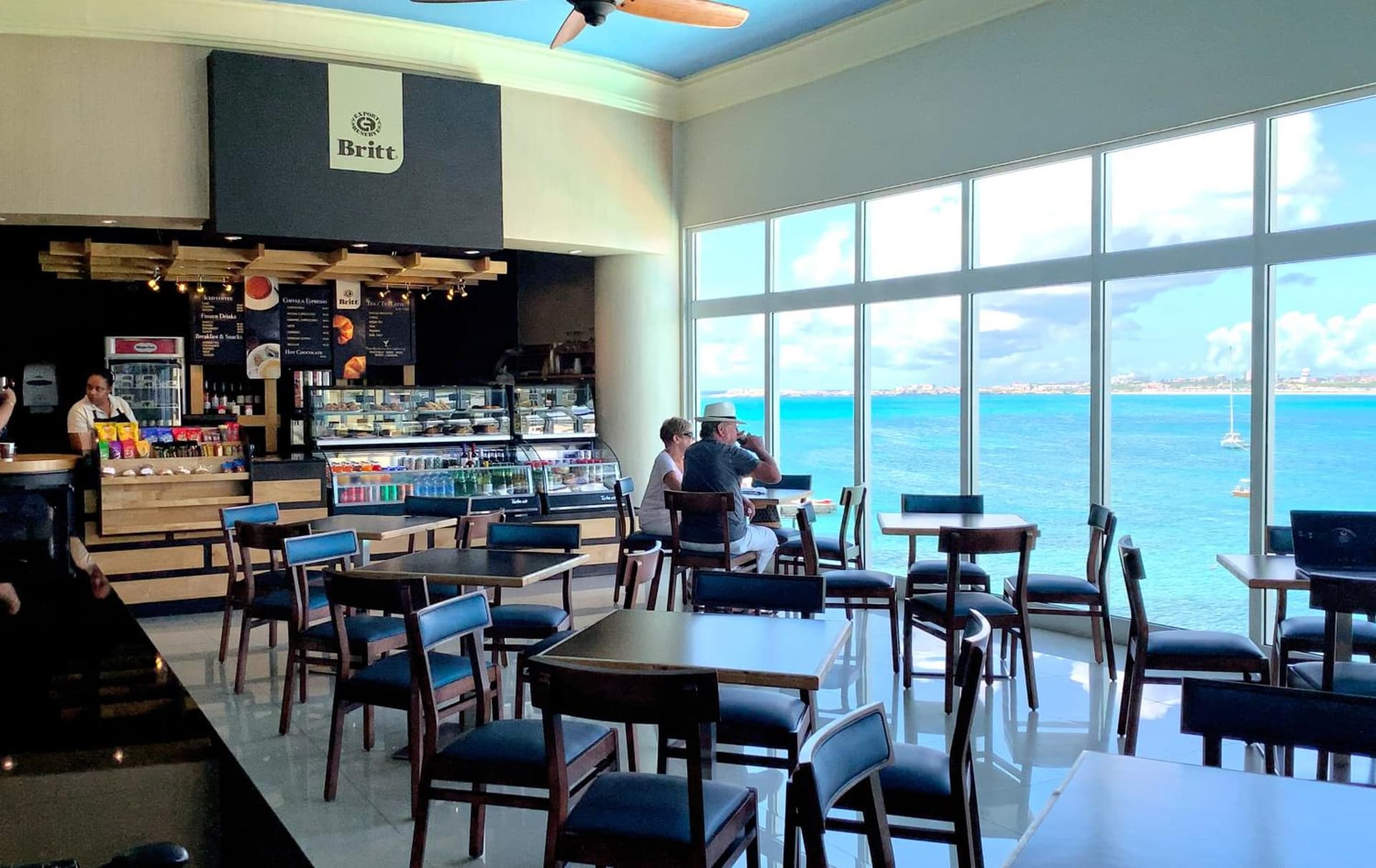 Simpson Bay Resort Marina & Spa - Photo 27