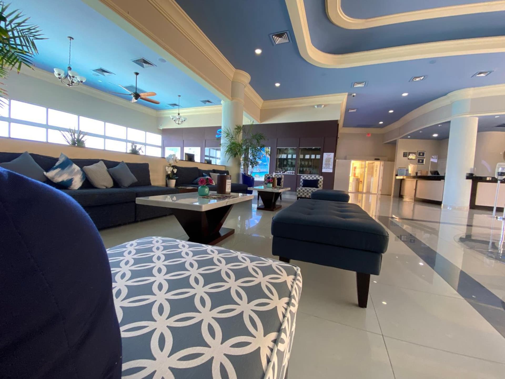 Simpson Bay Resort Marina & Spa - Photo 8