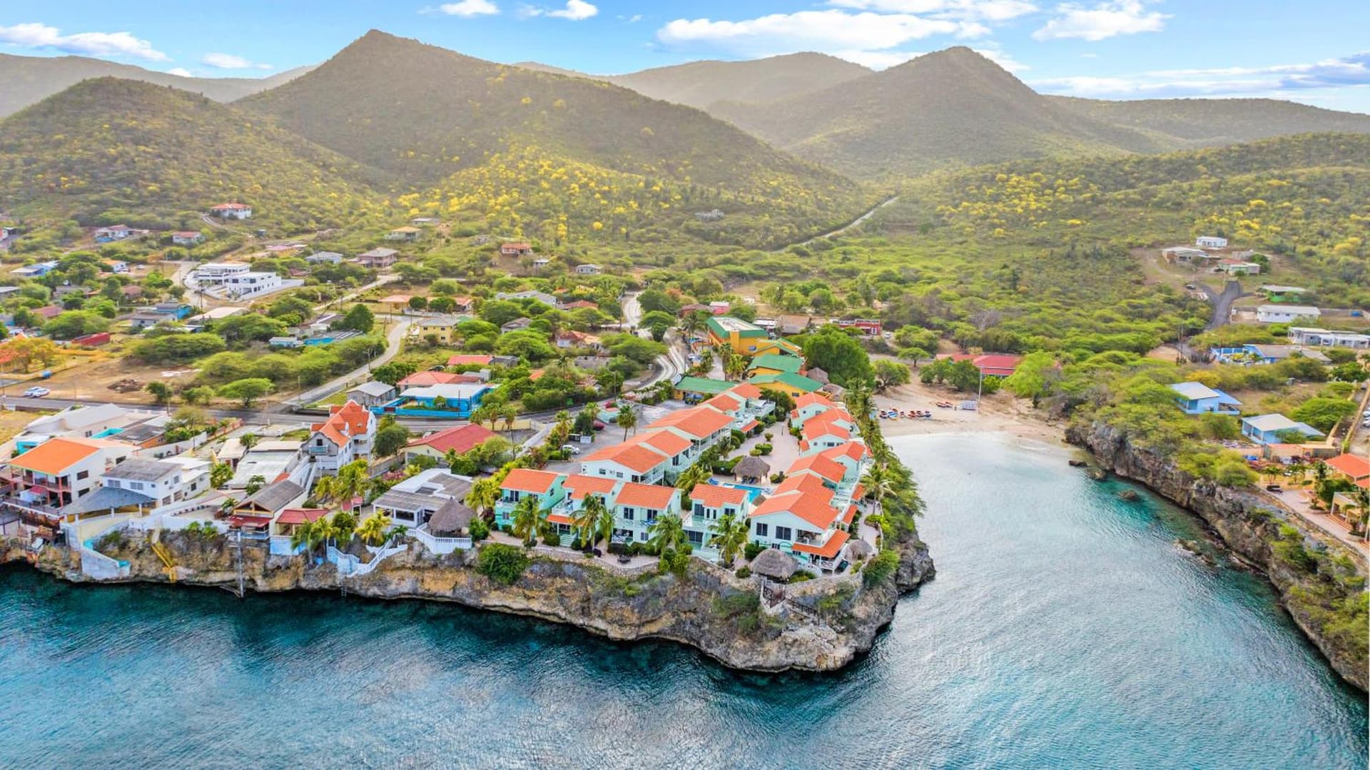 Lagoon Ocean Resort - Photo 8