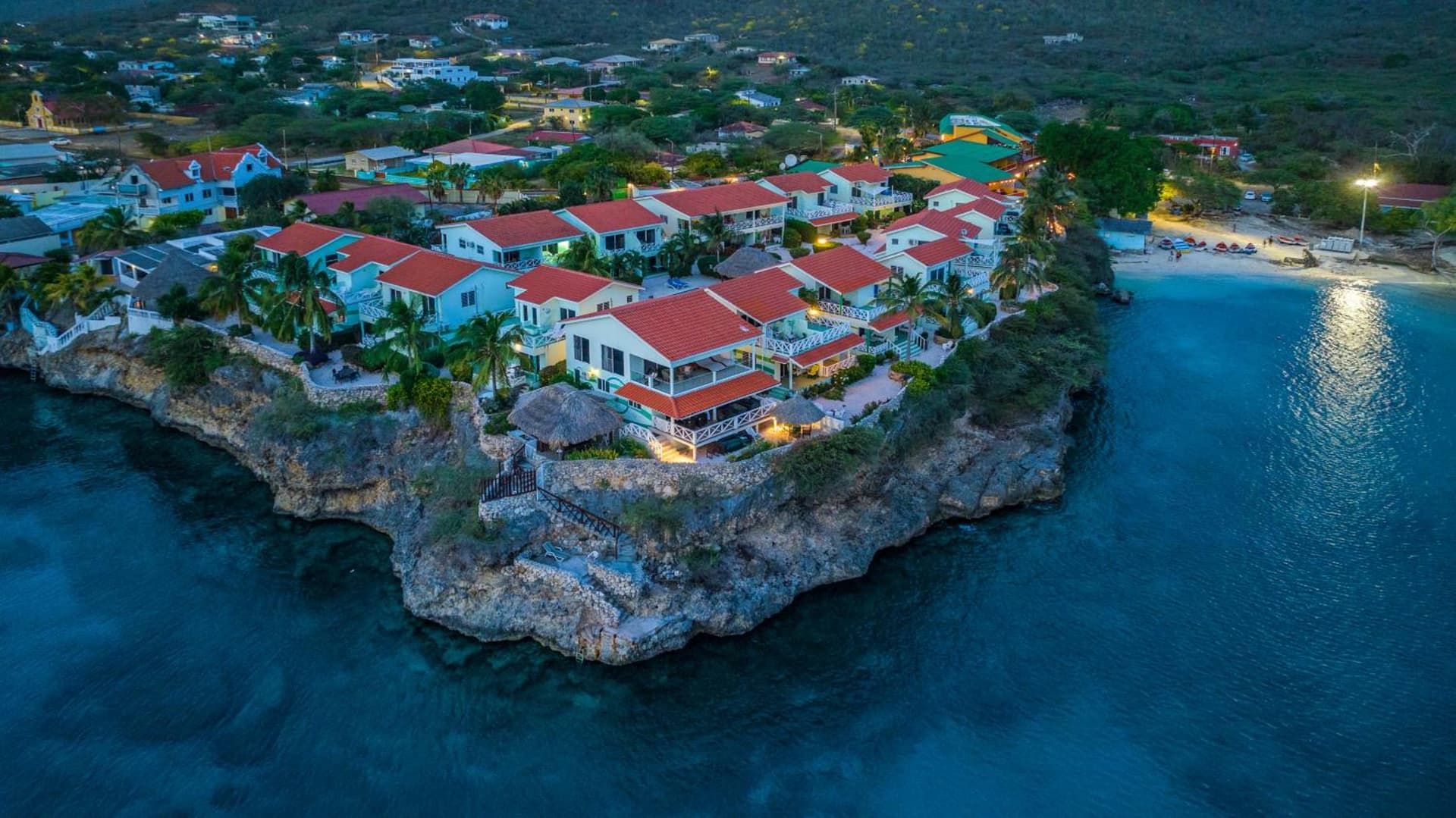 Lagoon Ocean Resort - Photo 22