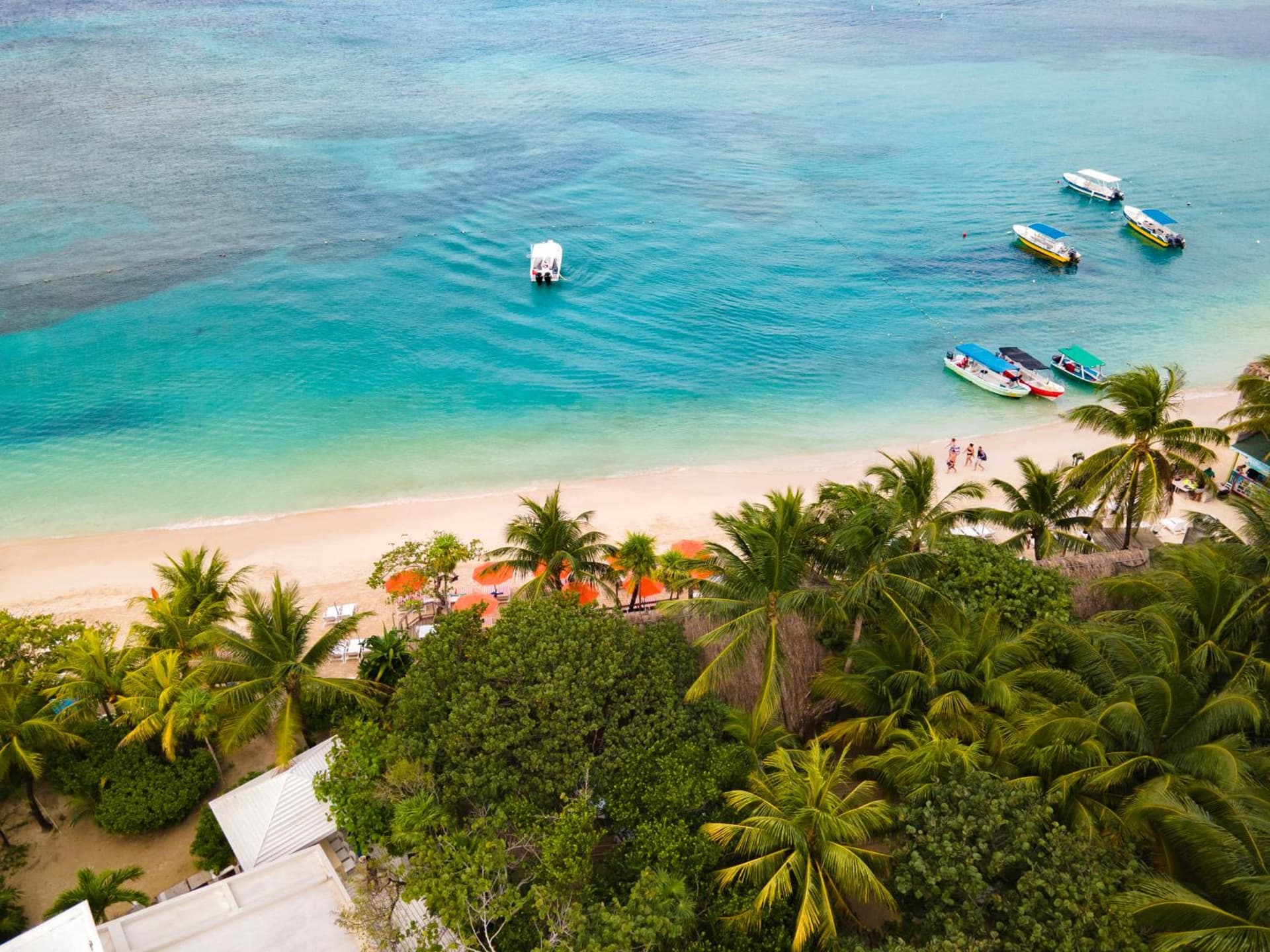 Paradise Beach Resort & Dive Center - Photo 11