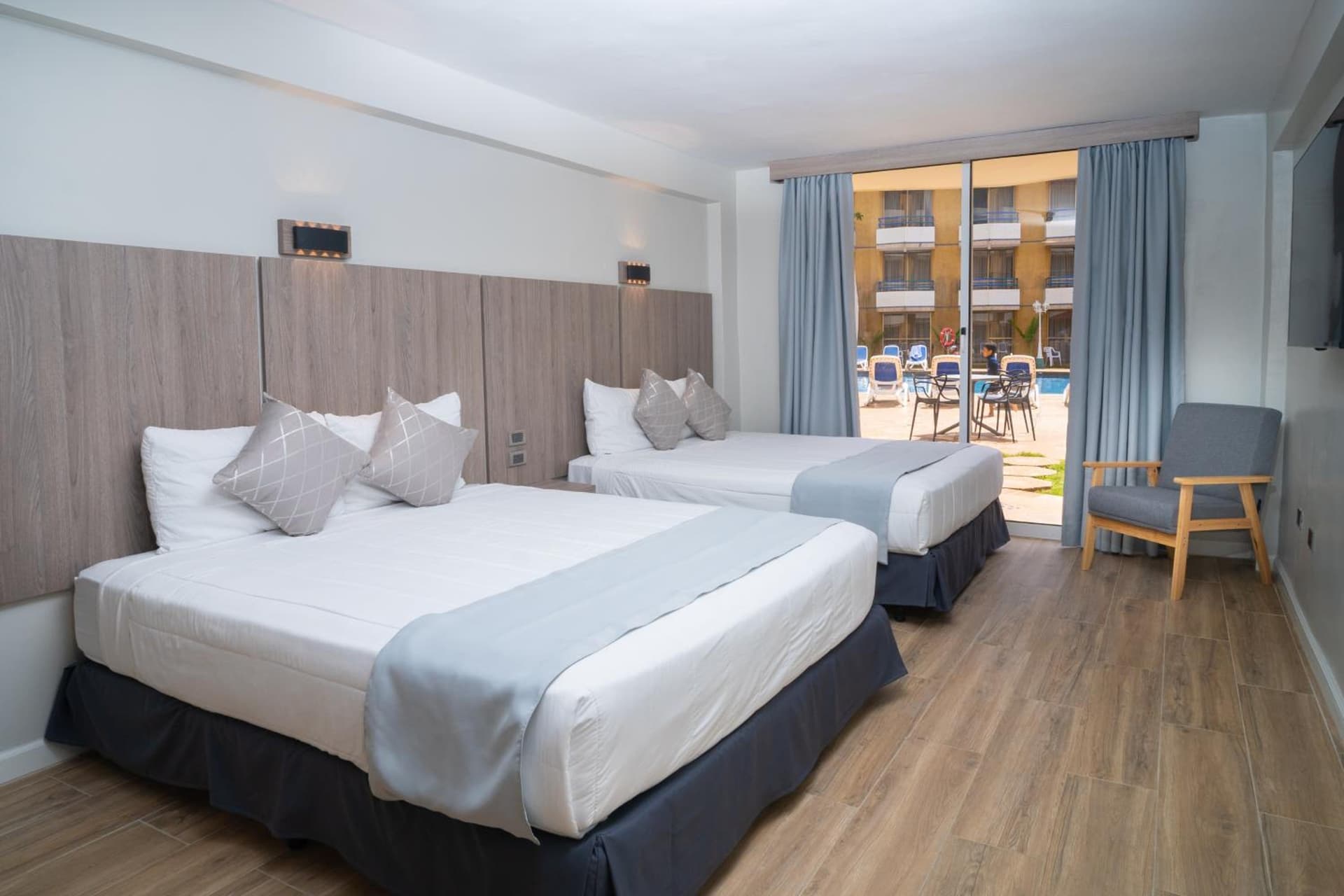 Hotel Margarita Dynasty - Photo 6